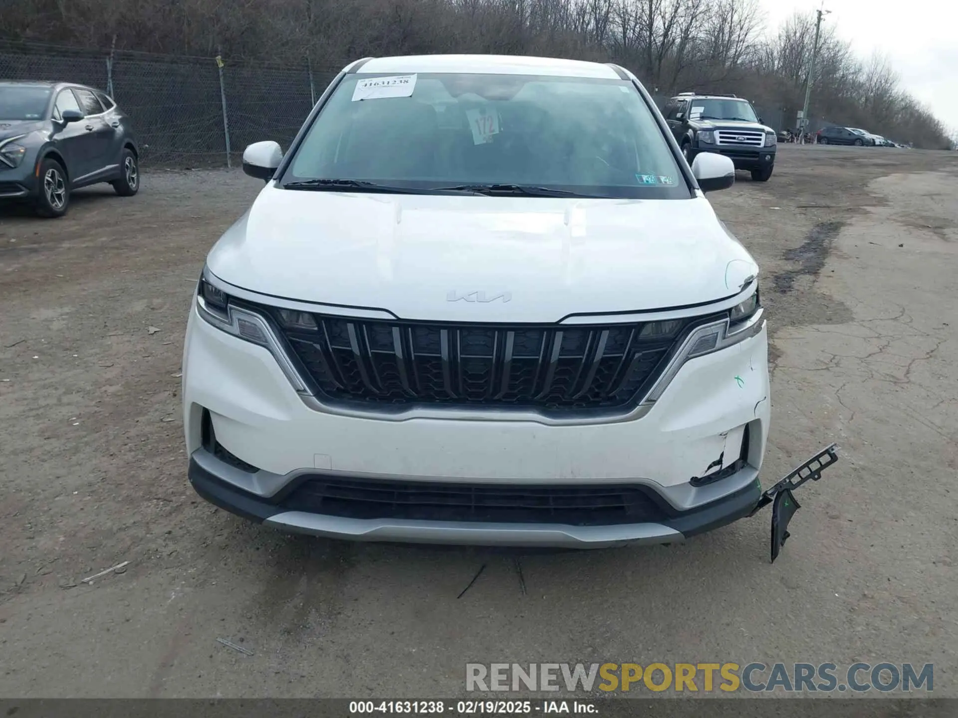 13 Photograph of a damaged car KNDNB4H34R6328831 KIA CARNIVAL MPV 2024