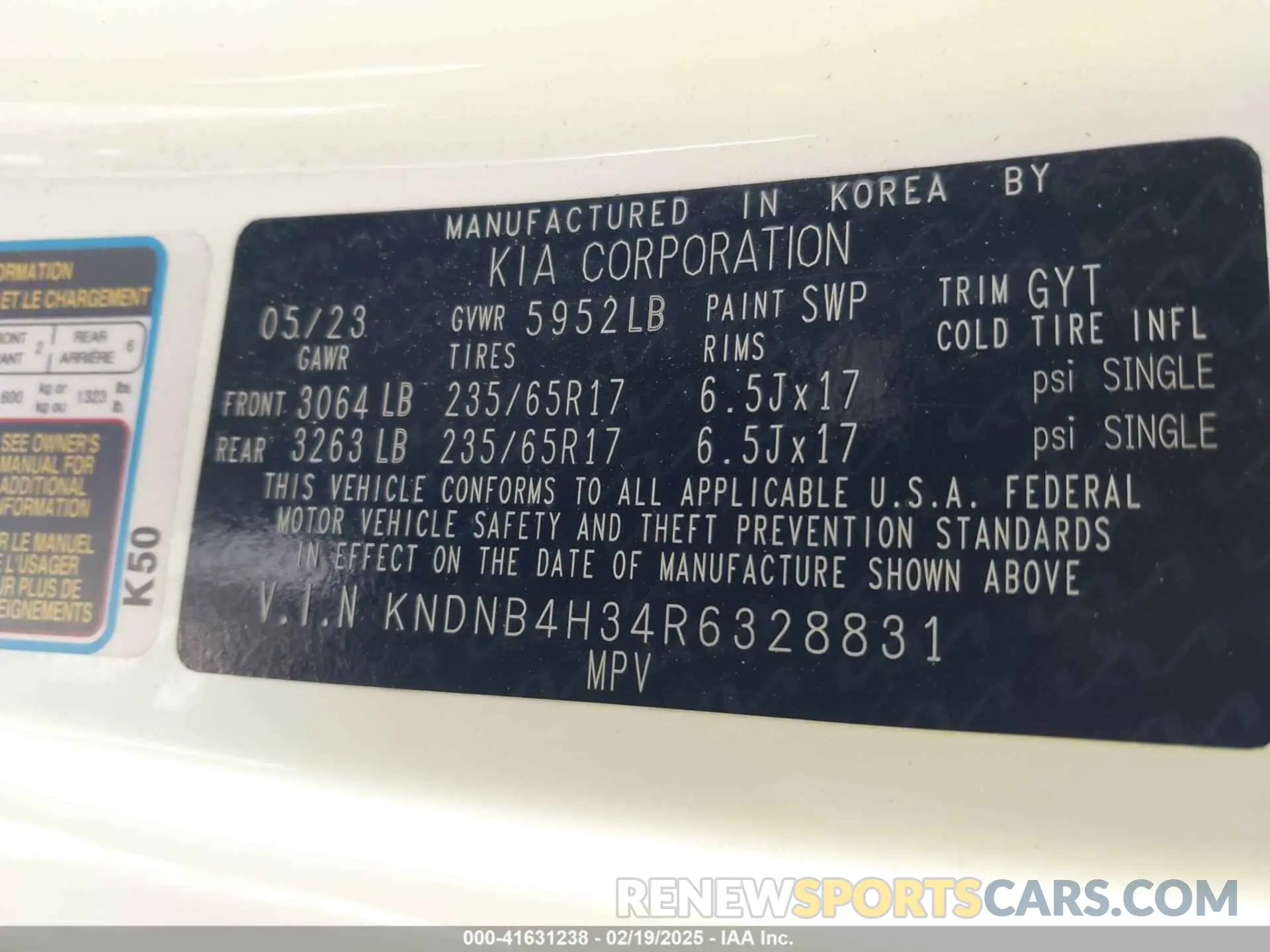 9 Photograph of a damaged car KNDNB4H34R6328831 KIA CARNIVAL MPV 2024