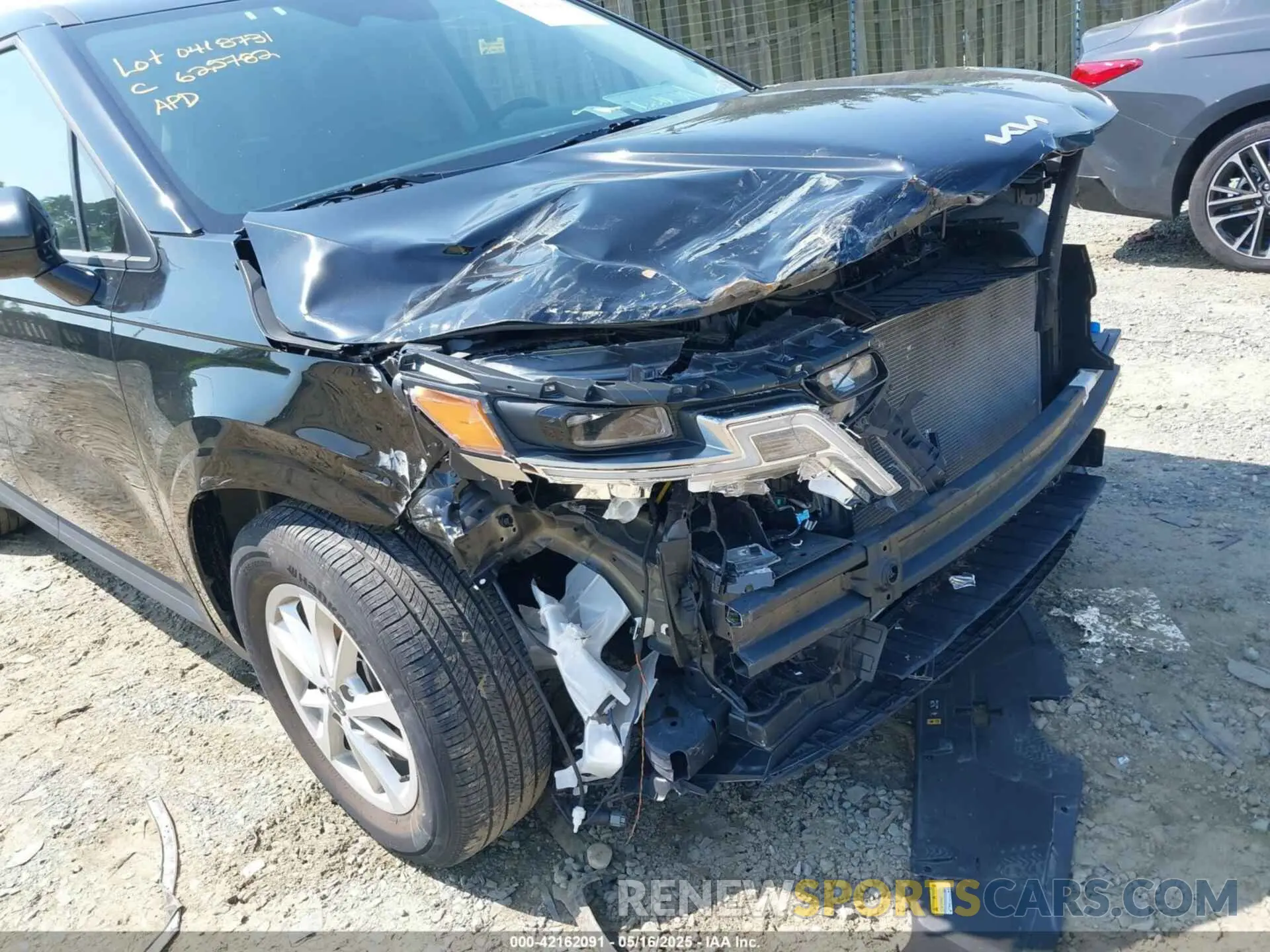 6 Photograph of a damaged car KNDNB4H35R6343032 KIA CARNIVAL MPV 2024