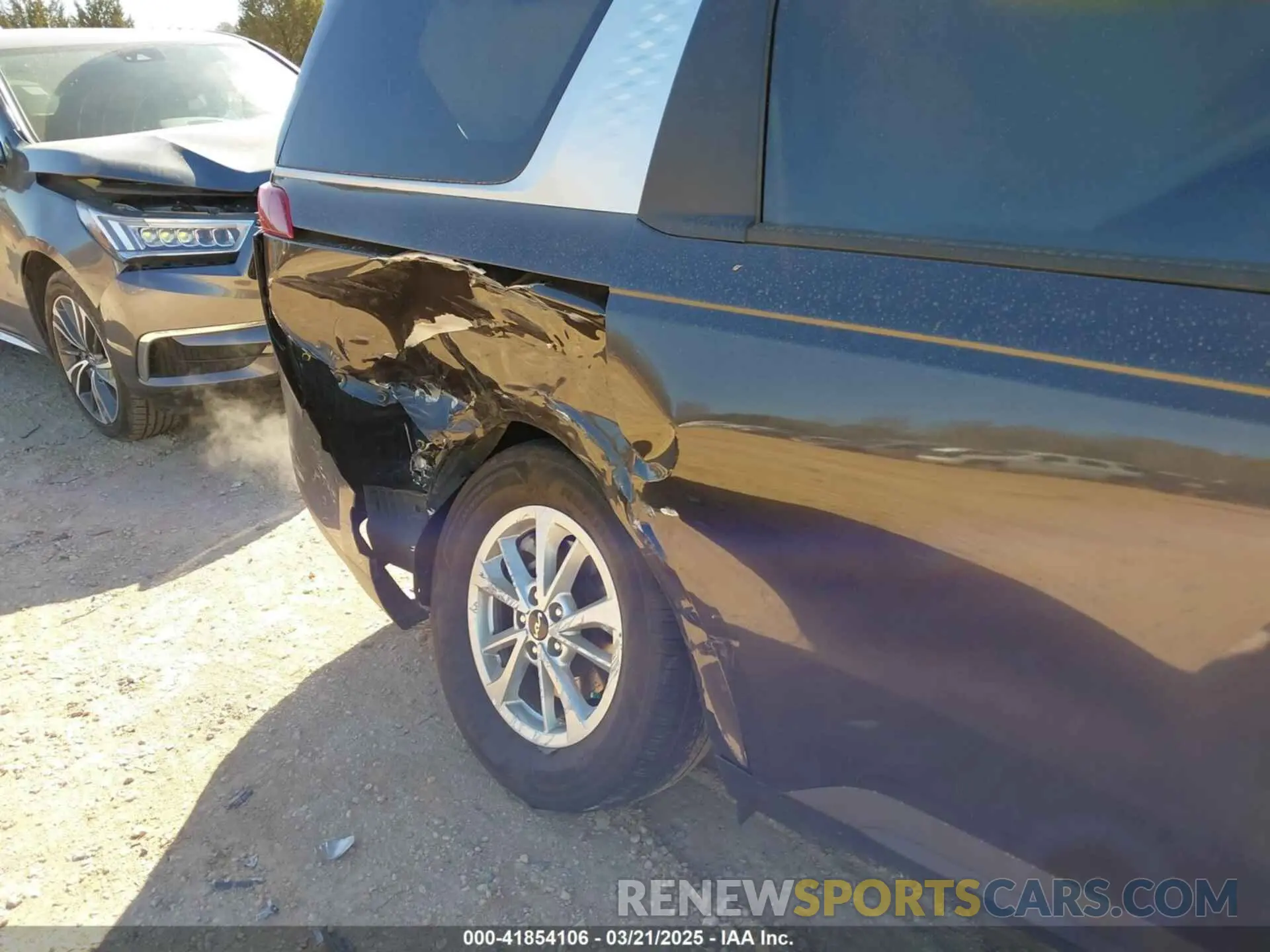 6 Photograph of a damaged car KNDNB4H36R6415744 KIA CARNIVAL MPV 2024