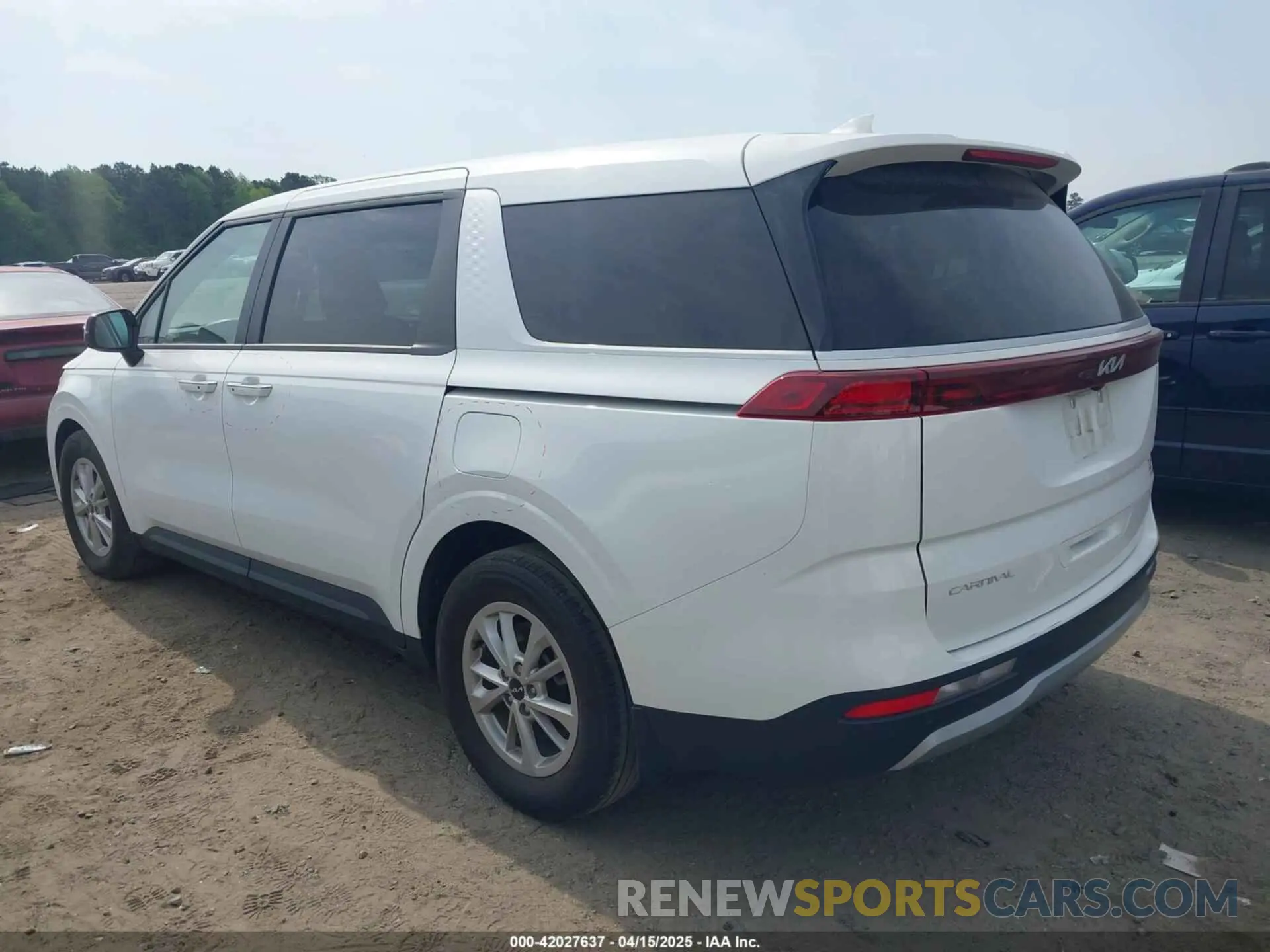 3 Photograph of a damaged car KNDNB4H37R6400962 KIA CARNIVAL MPV 2024