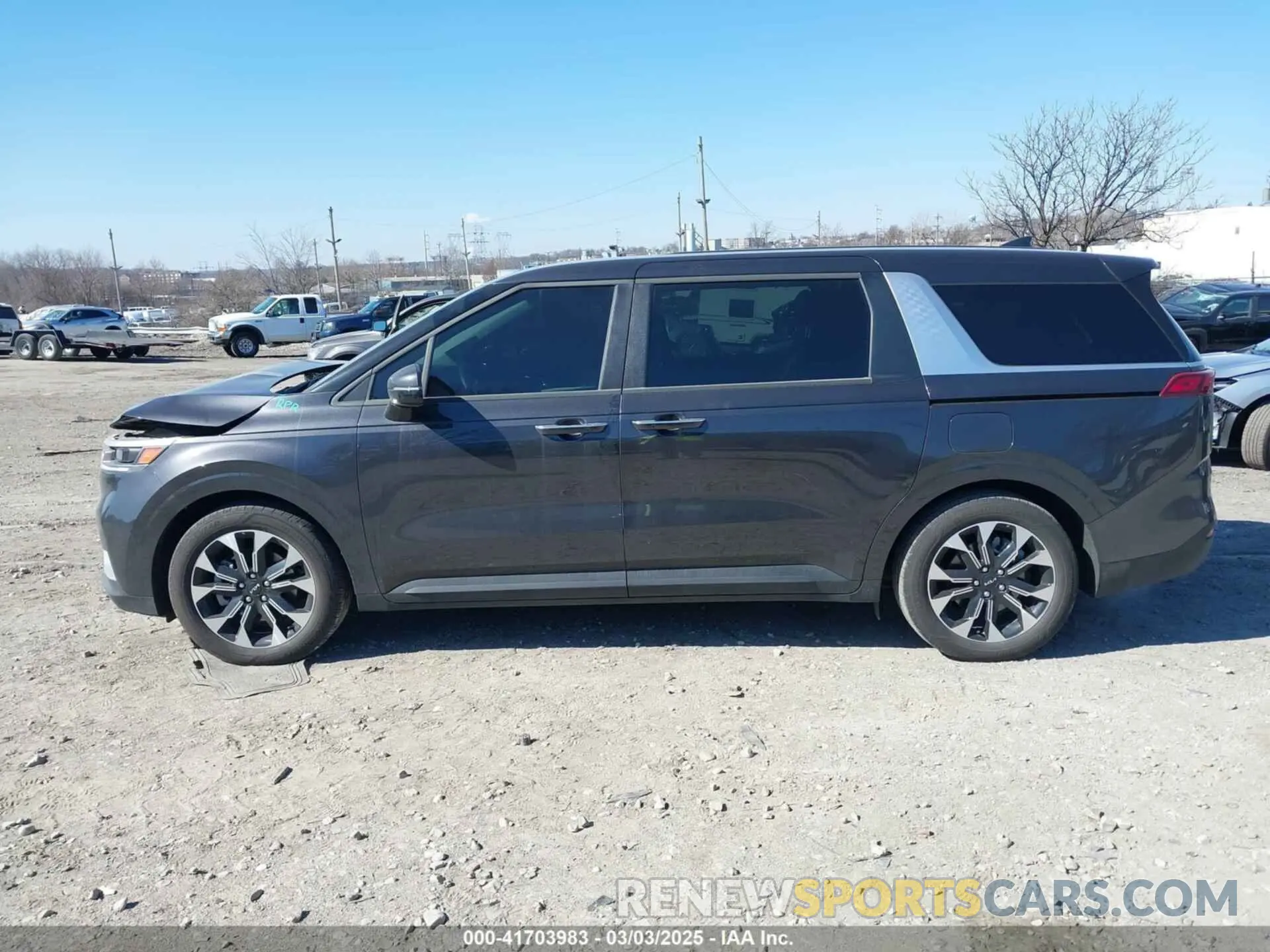 14 Photograph of a damaged car KNDNC5H31R6421390 KIA CARNIVAL MPV 2024