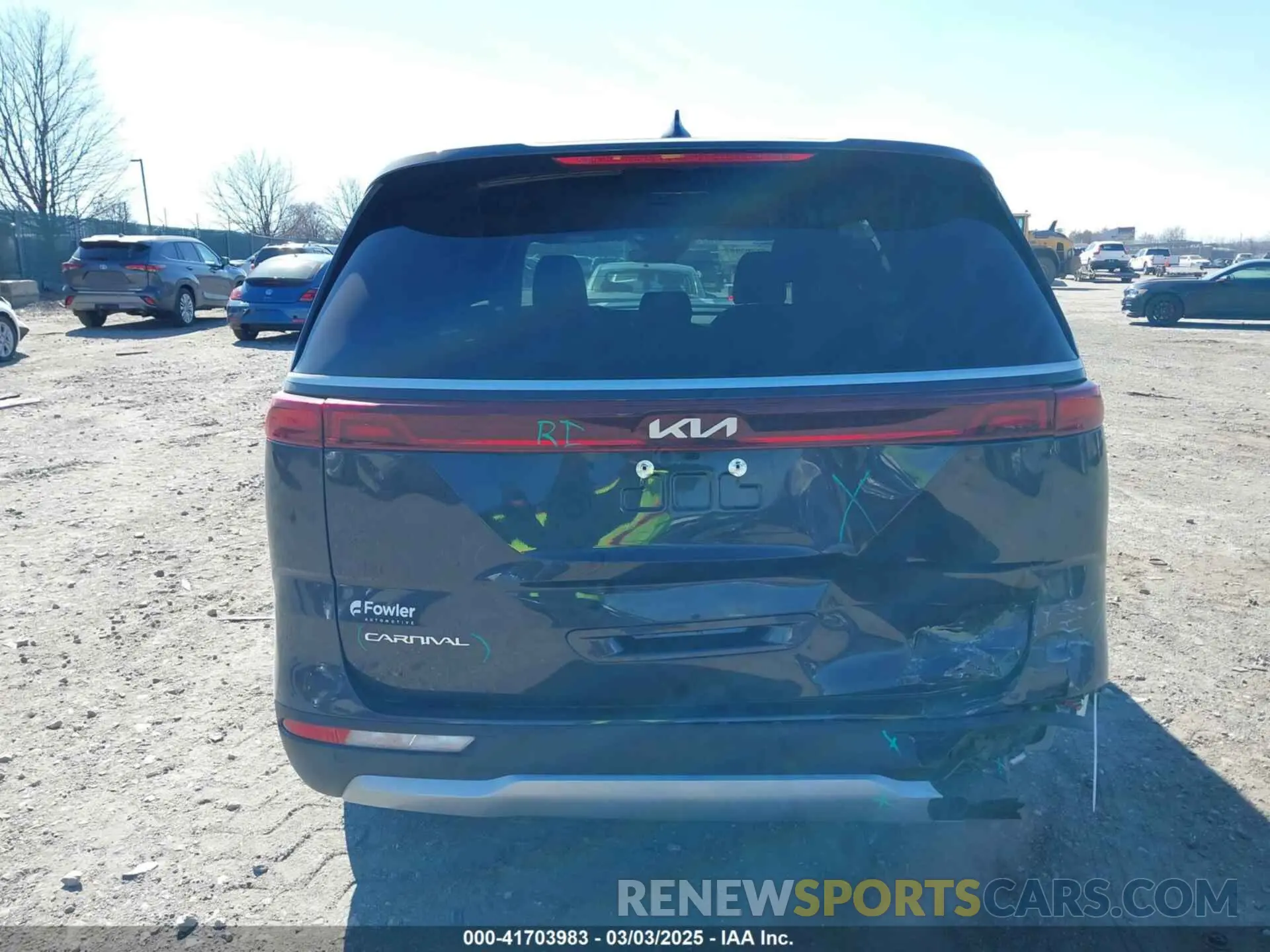 16 Photograph of a damaged car KNDNC5H31R6421390 KIA CARNIVAL MPV 2024