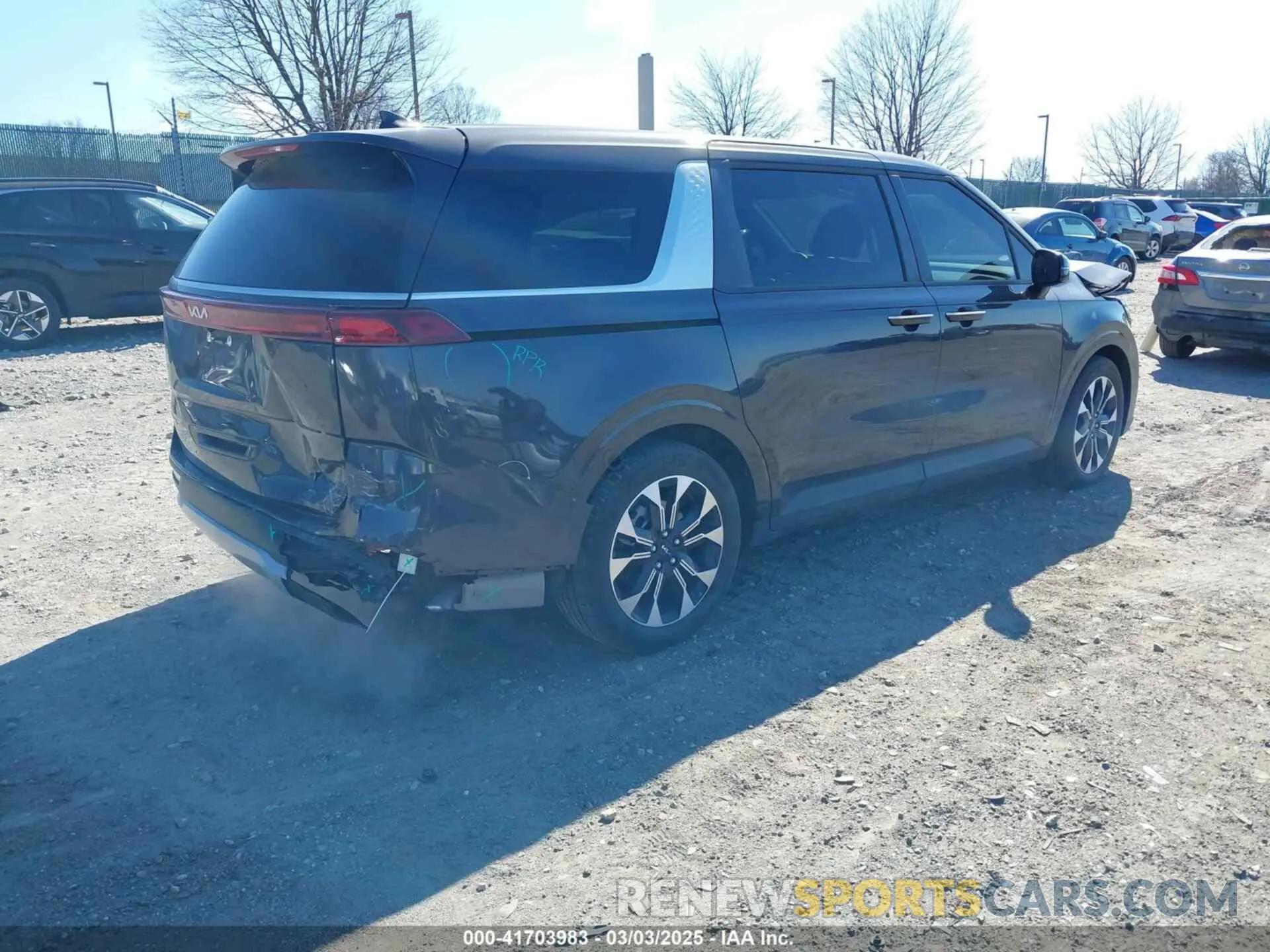 4 Photograph of a damaged car KNDNC5H31R6421390 KIA CARNIVAL MPV 2024