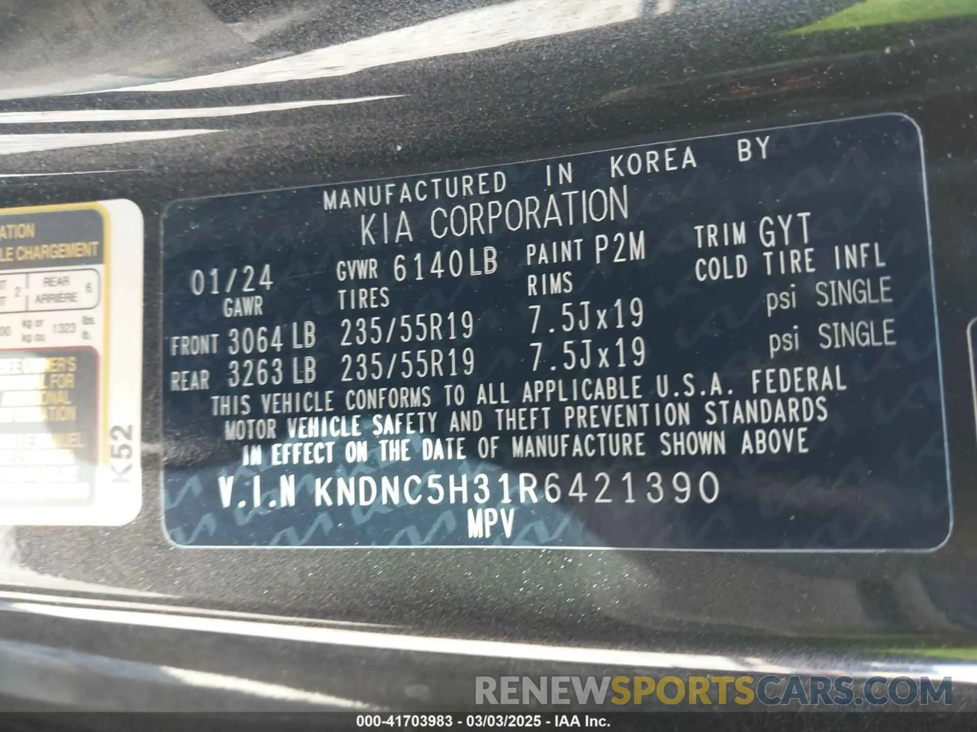 9 Photograph of a damaged car KNDNC5H31R6421390 KIA CARNIVAL MPV 2024