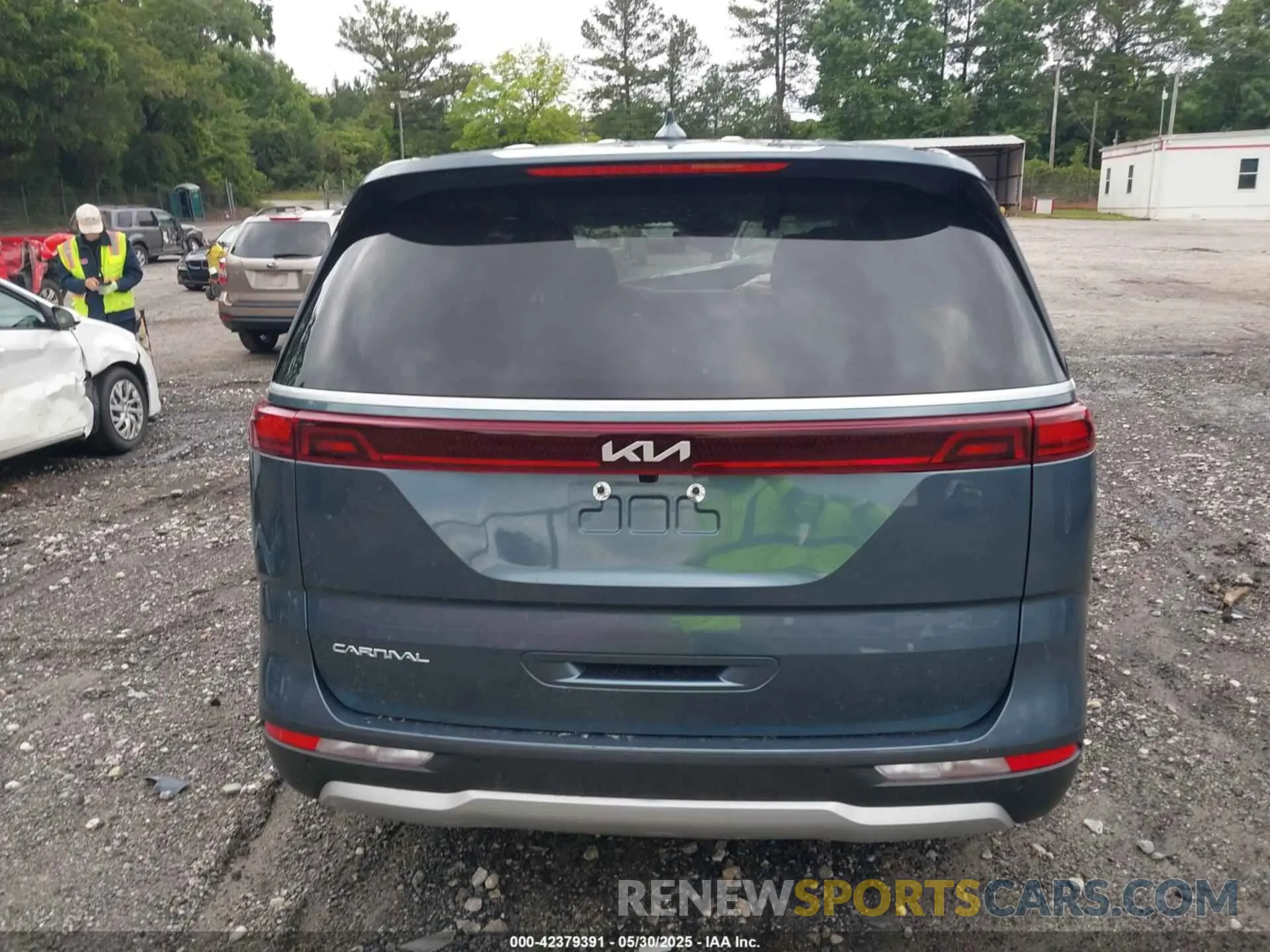 16 Photograph of a damaged car KNDNC5H35R6420100 KIA CARNIVAL MPV 2024