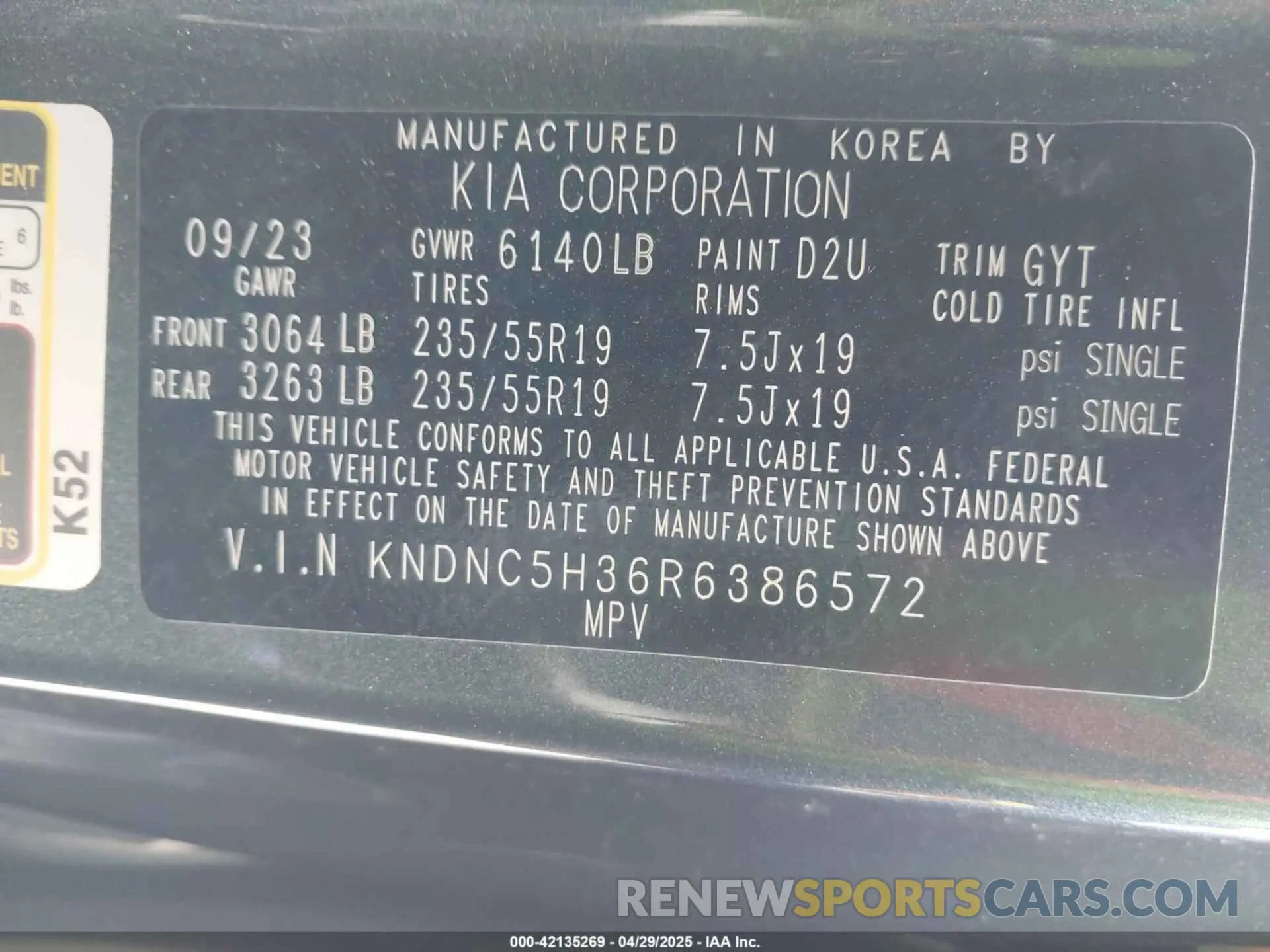 9 Photograph of a damaged car KNDNC5H36R6386572 KIA CARNIVAL MPV 2024