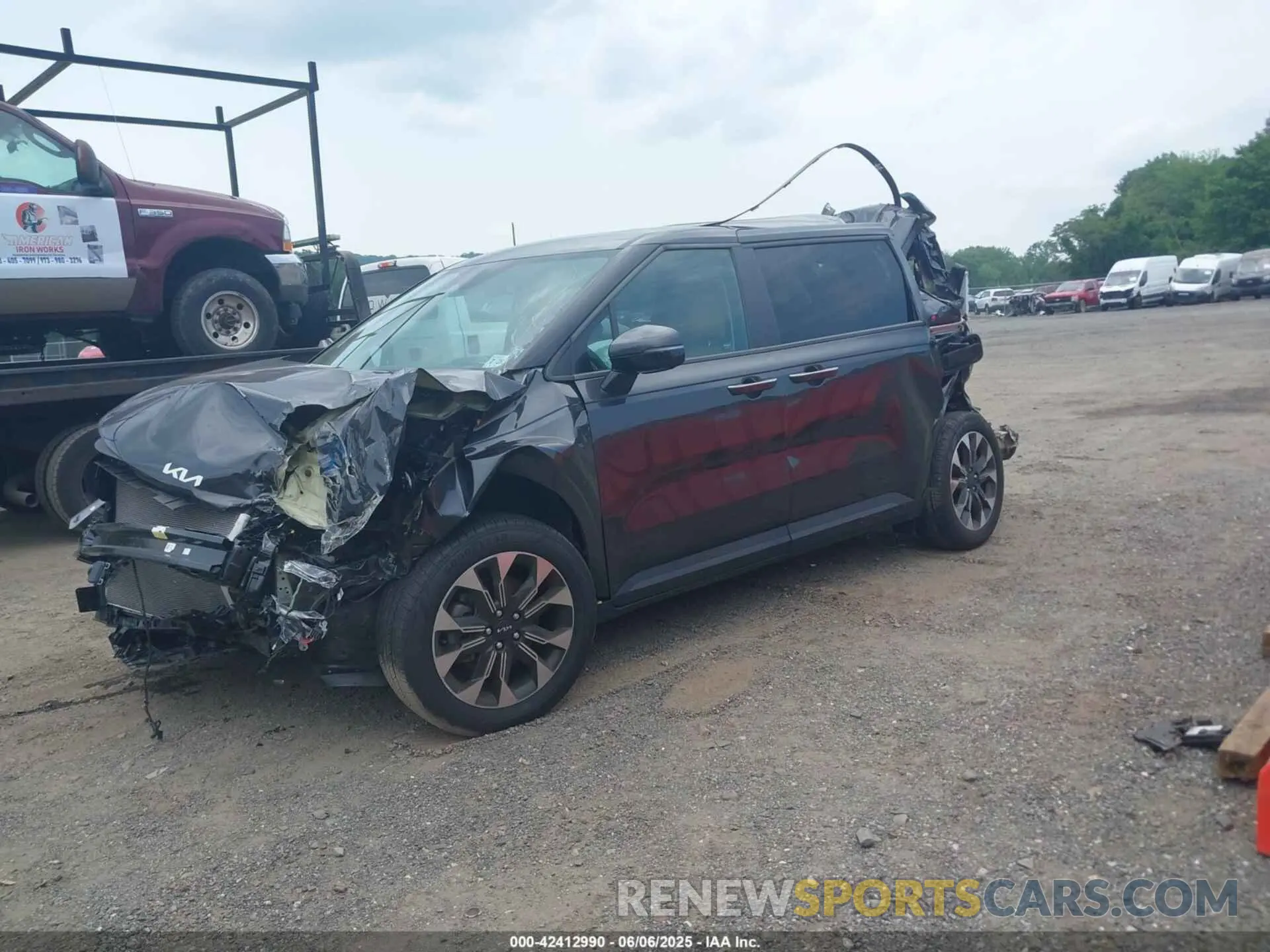 2 Photograph of a damaged car KNDNC5H38R6317558 KIA CARNIVAL MPV 2024