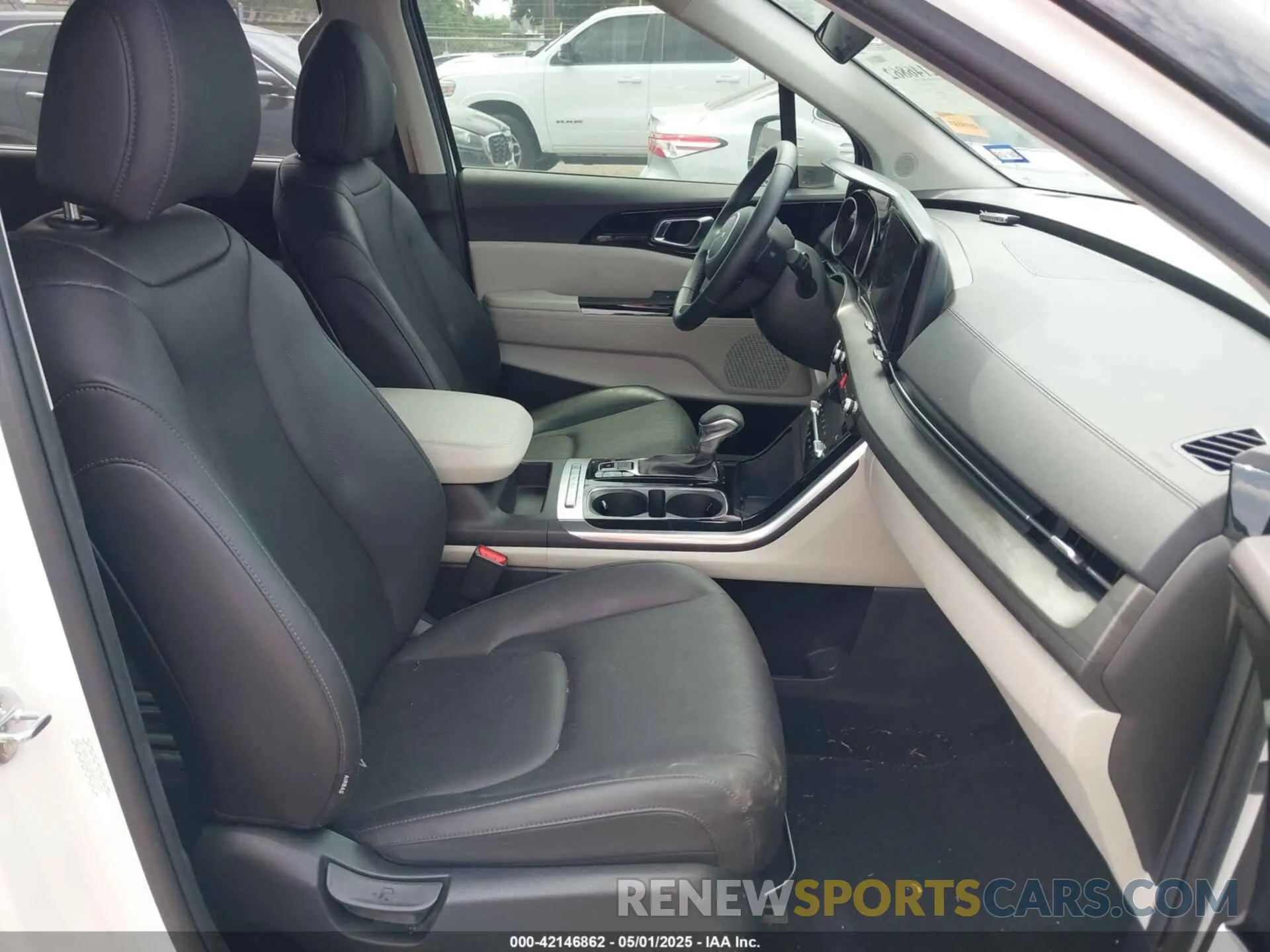 5 Photograph of a damaged car KNDNC5H38R6450739 KIA CARNIVAL MPV 2024