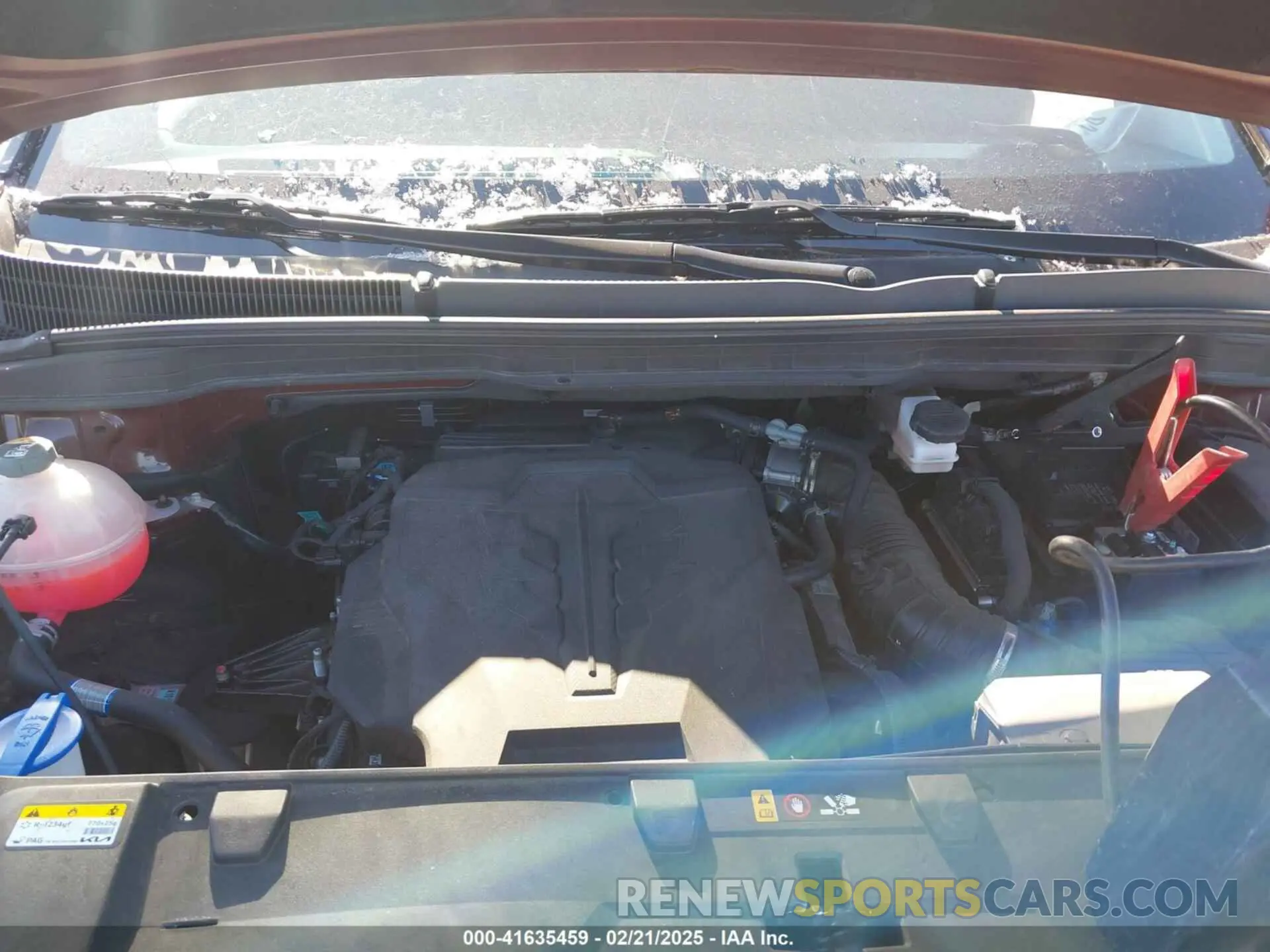 10 Photograph of a damaged car KNDNC5H39R6358605 KIA CARNIVAL MPV 2024
