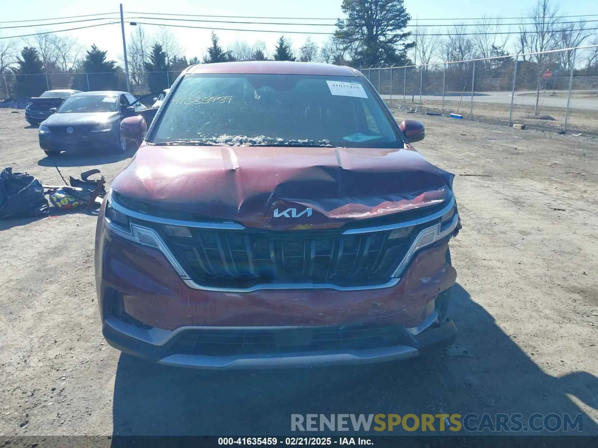 12 Photograph of a damaged car KNDNC5H39R6358605 KIA CARNIVAL MPV 2024