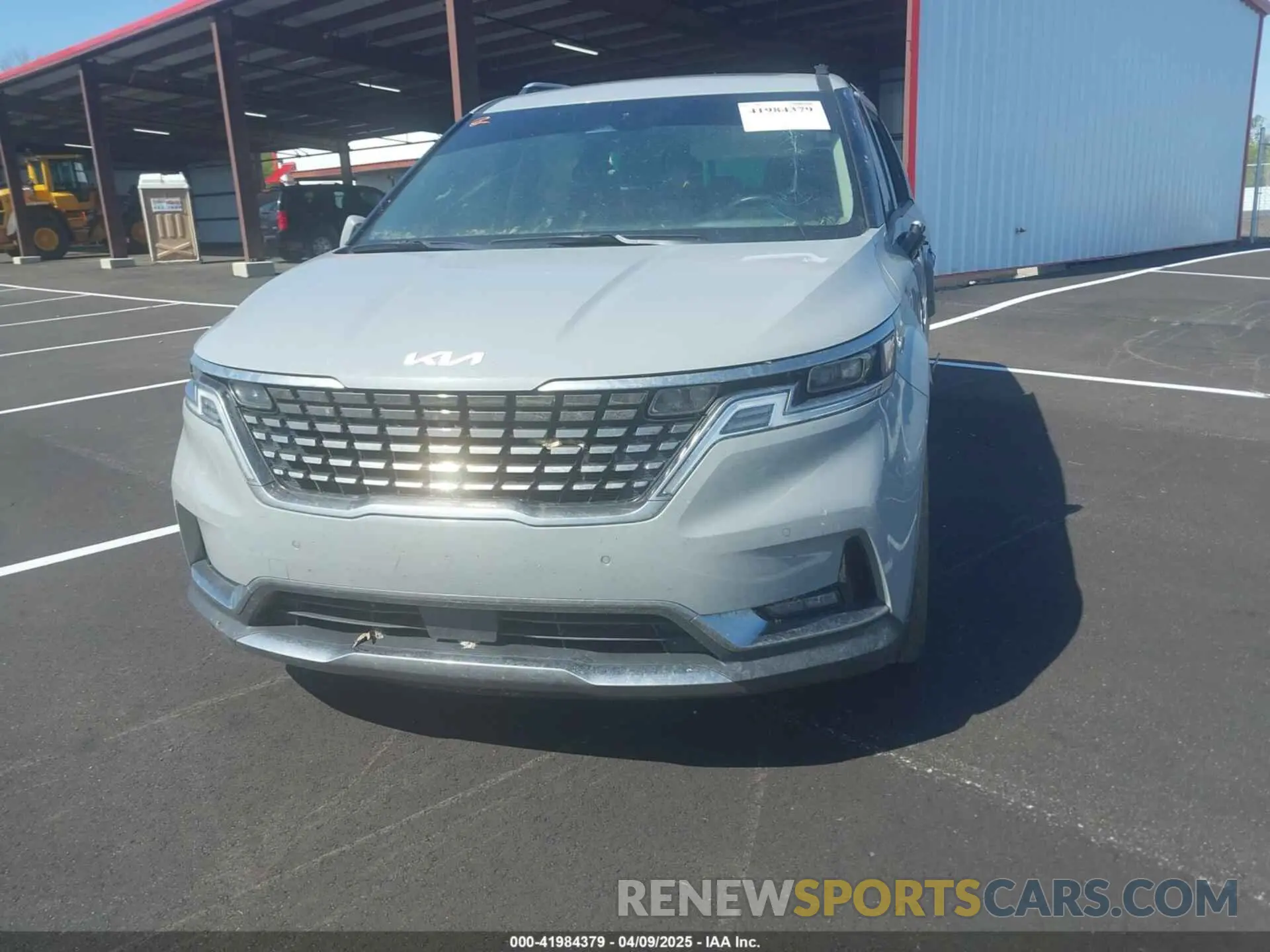 11 Photograph of a damaged car KNDNE5H32R6340005 KIA CARNIVAL MPV 2024