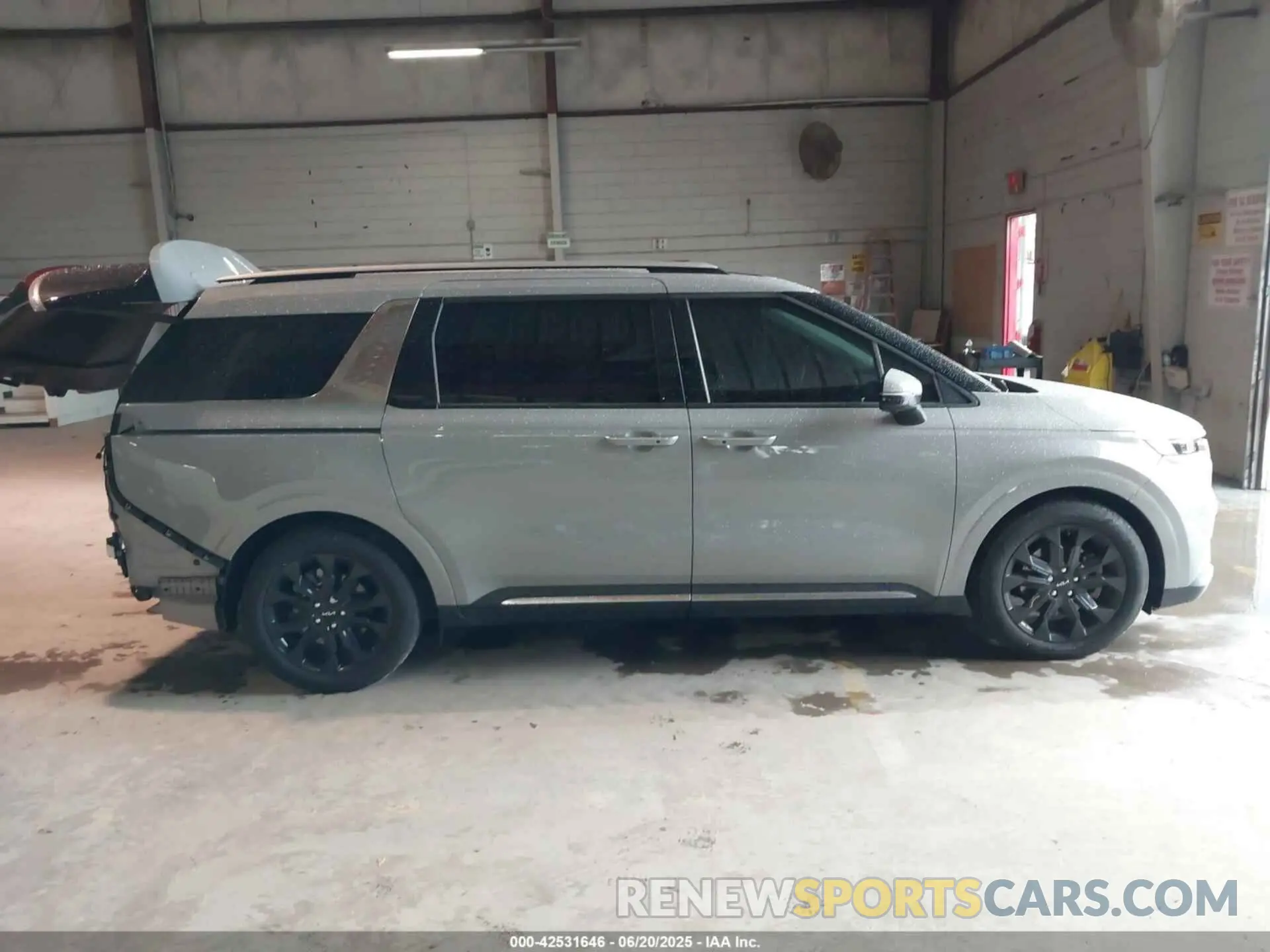 13 Photograph of a damaged car KNDNE5H34R6360188 KIA CARNIVAL MPV 2024