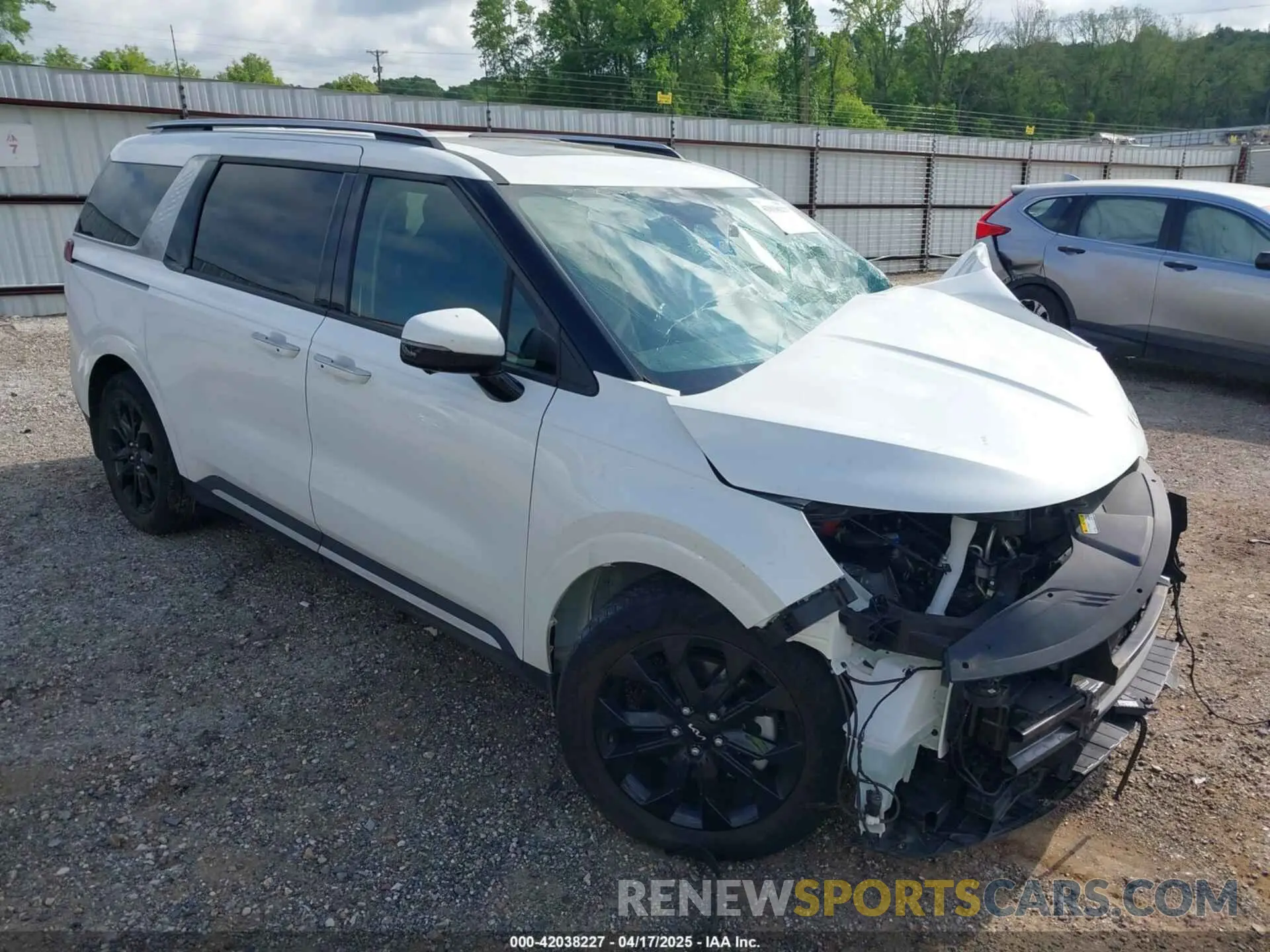 1 Photograph of a damaged car KNDNE5H37R6403146 KIA CARNIVAL MPV 2024