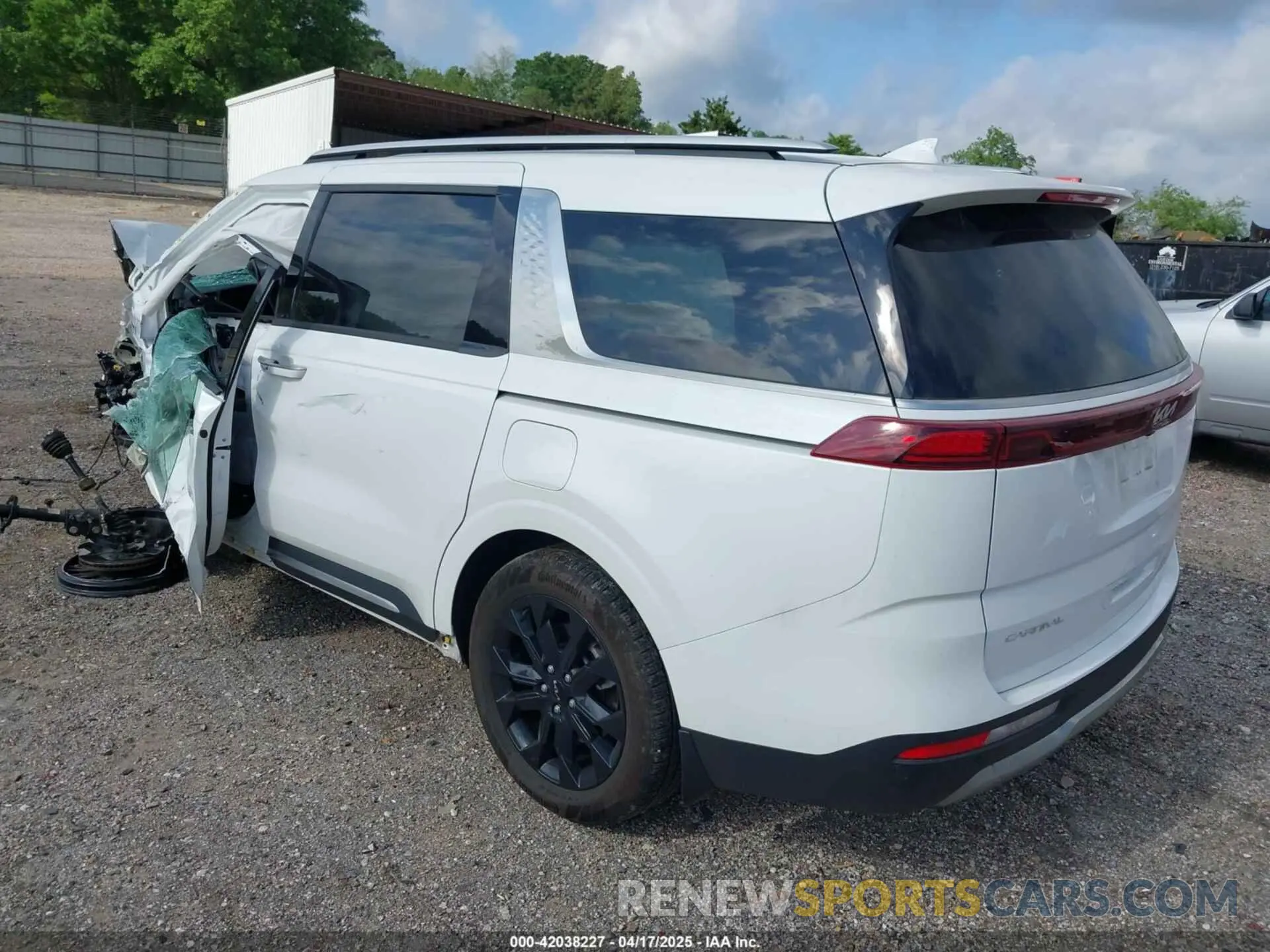 3 Photograph of a damaged car KNDNE5H37R6403146 KIA CARNIVAL MPV 2024