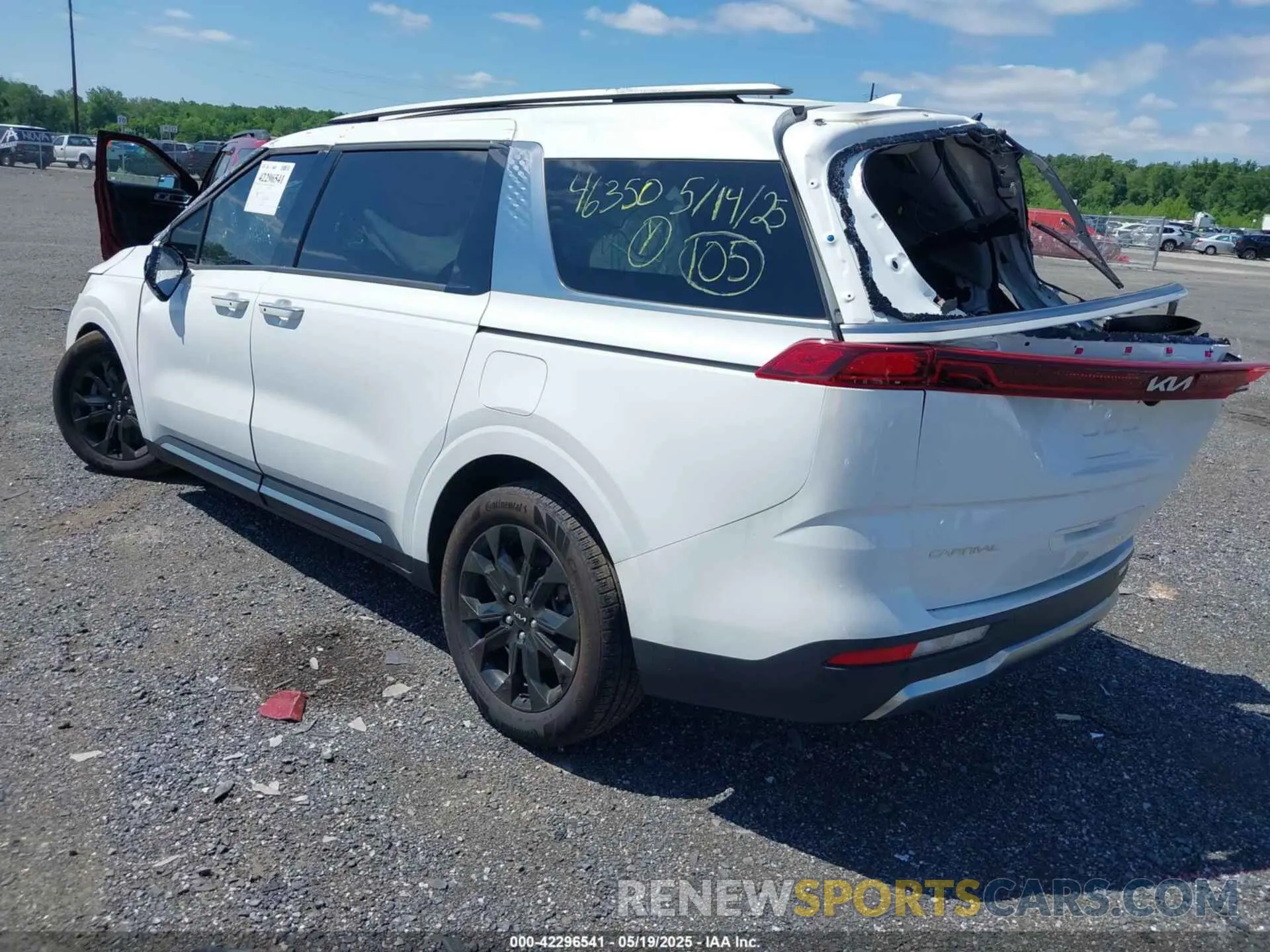 3 Photograph of a damaged car KNDNE5H39R6364270 KIA CARNIVAL MPV 2024