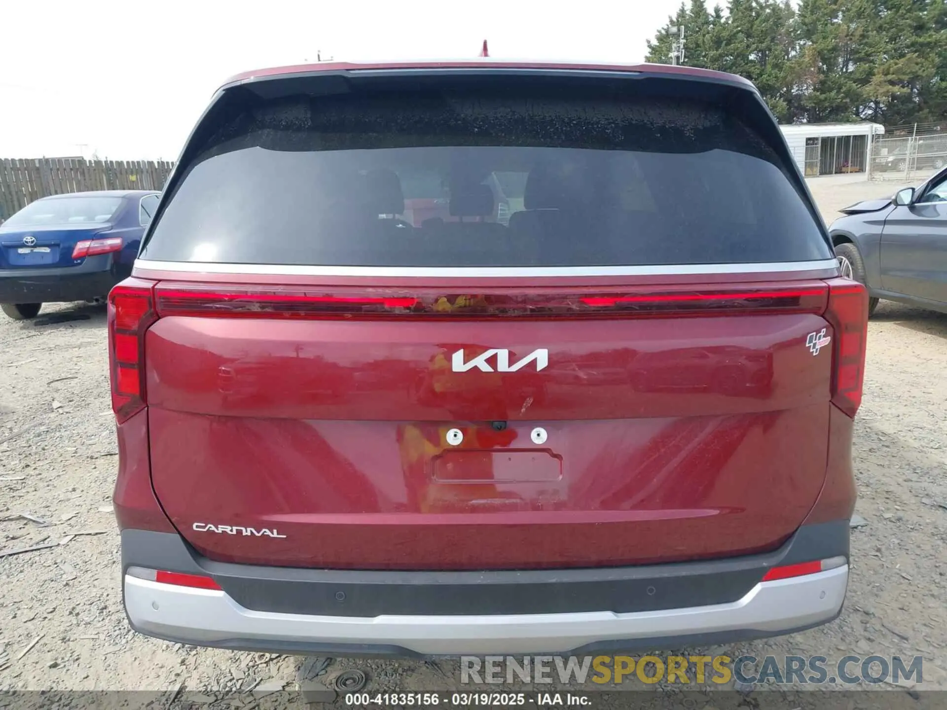 16 Photograph of a damaged car KNDNB5K32S6476822 KIA CARNIVAL MPV 2025