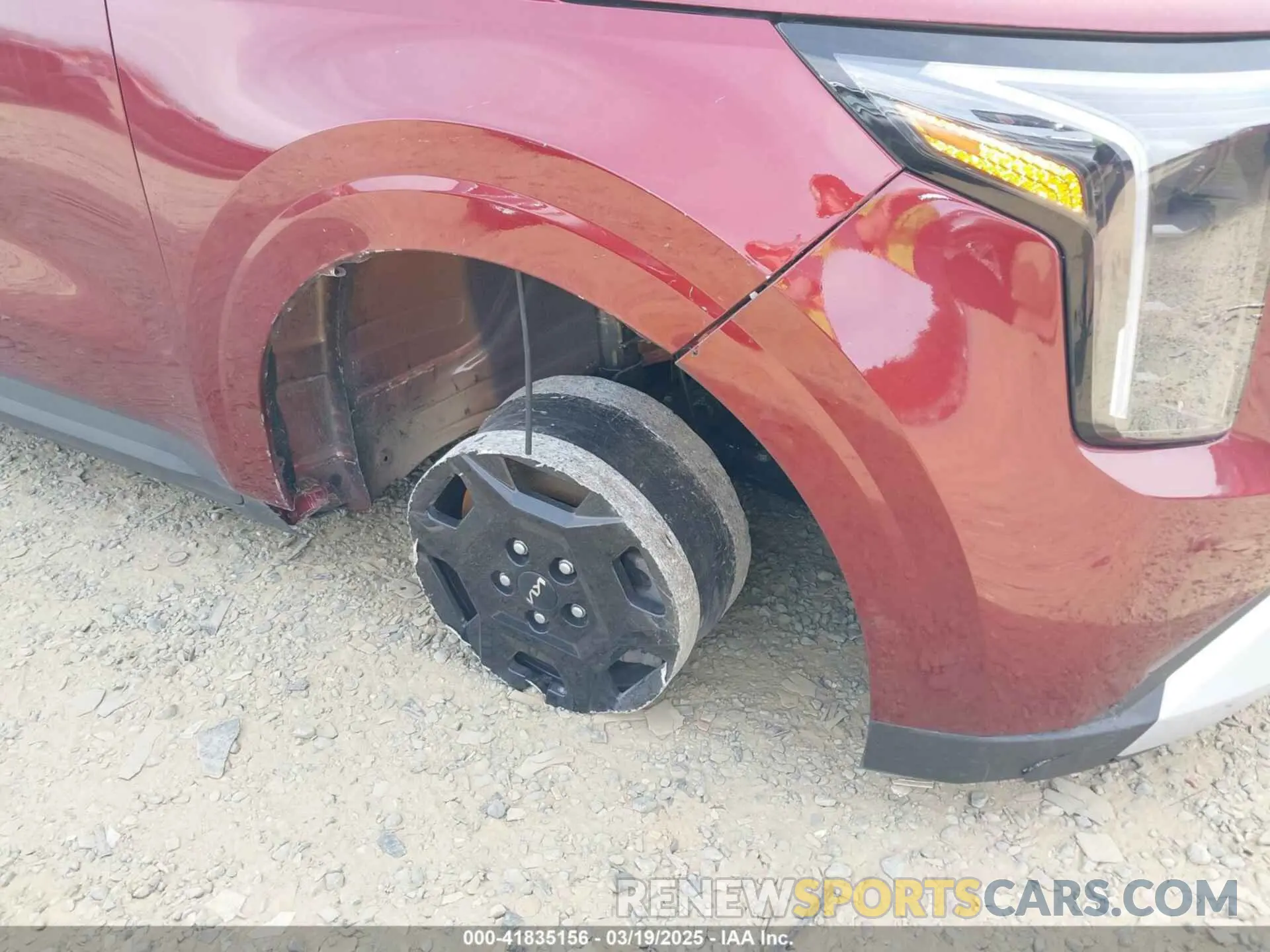 6 Photograph of a damaged car KNDNB5K32S6476822 KIA CARNIVAL MPV 2025