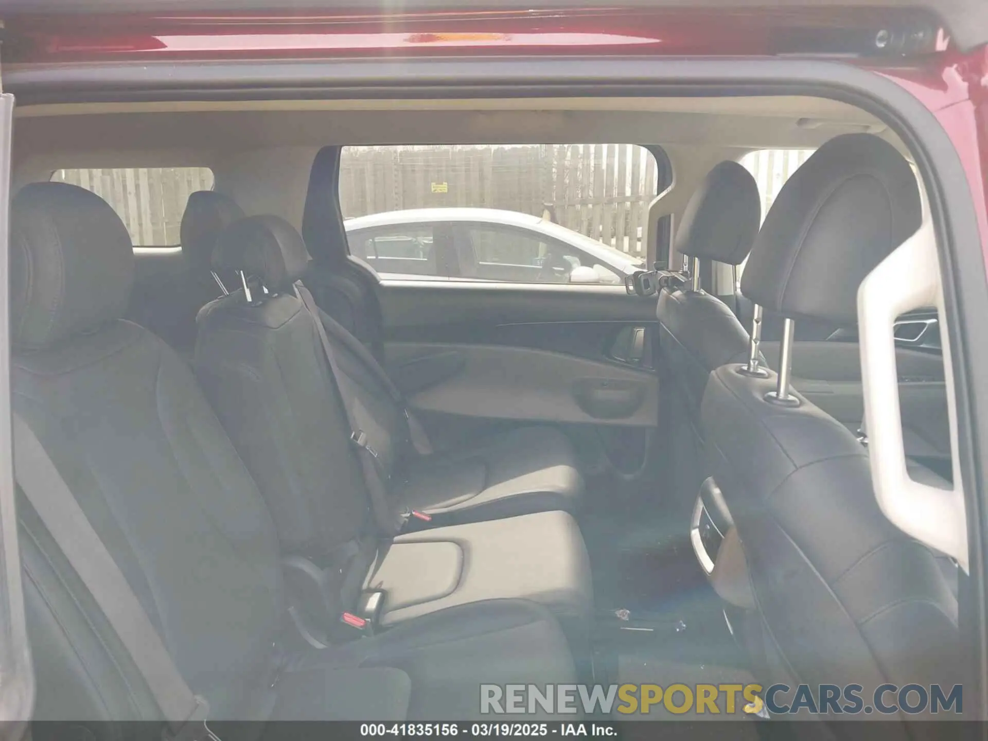 8 Photograph of a damaged car KNDNB5K32S6476822 KIA CARNIVAL MPV 2025