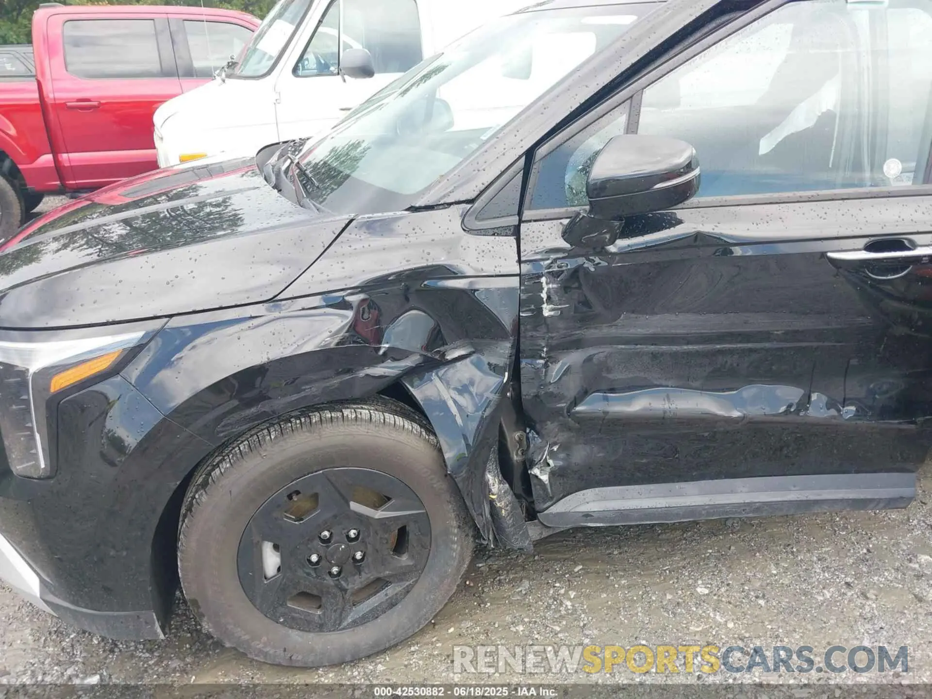 6 Photograph of a damaged car KNDNB5K33S6524084 KIA CARNIVAL MPV 2025