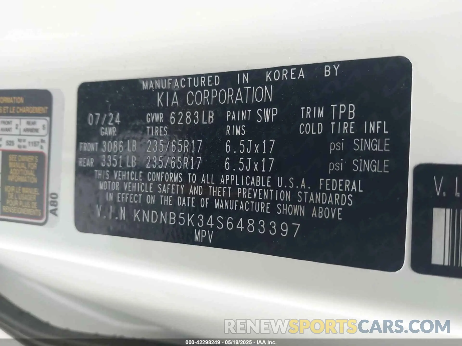 9 Photograph of a damaged car KNDNB5K34S6483397 KIA CARNIVAL MPV 2025
