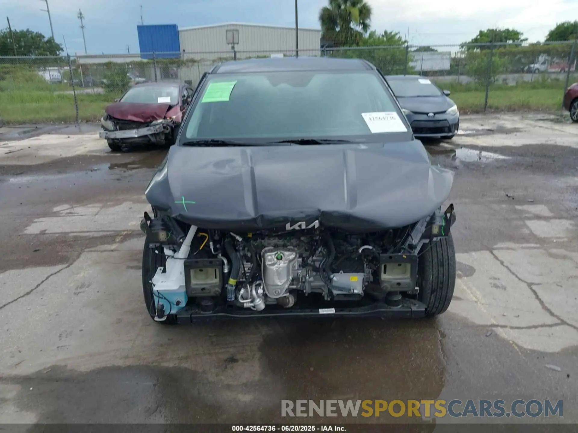 13 Photograph of a damaged car KNDNB5K37S6474094 KIA CARNIVAL MPV 2025
