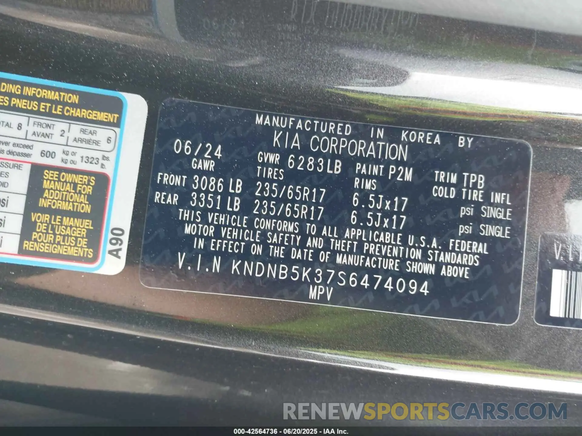 9 Photograph of a damaged car KNDNB5K37S6474094 KIA CARNIVAL MPV 2025