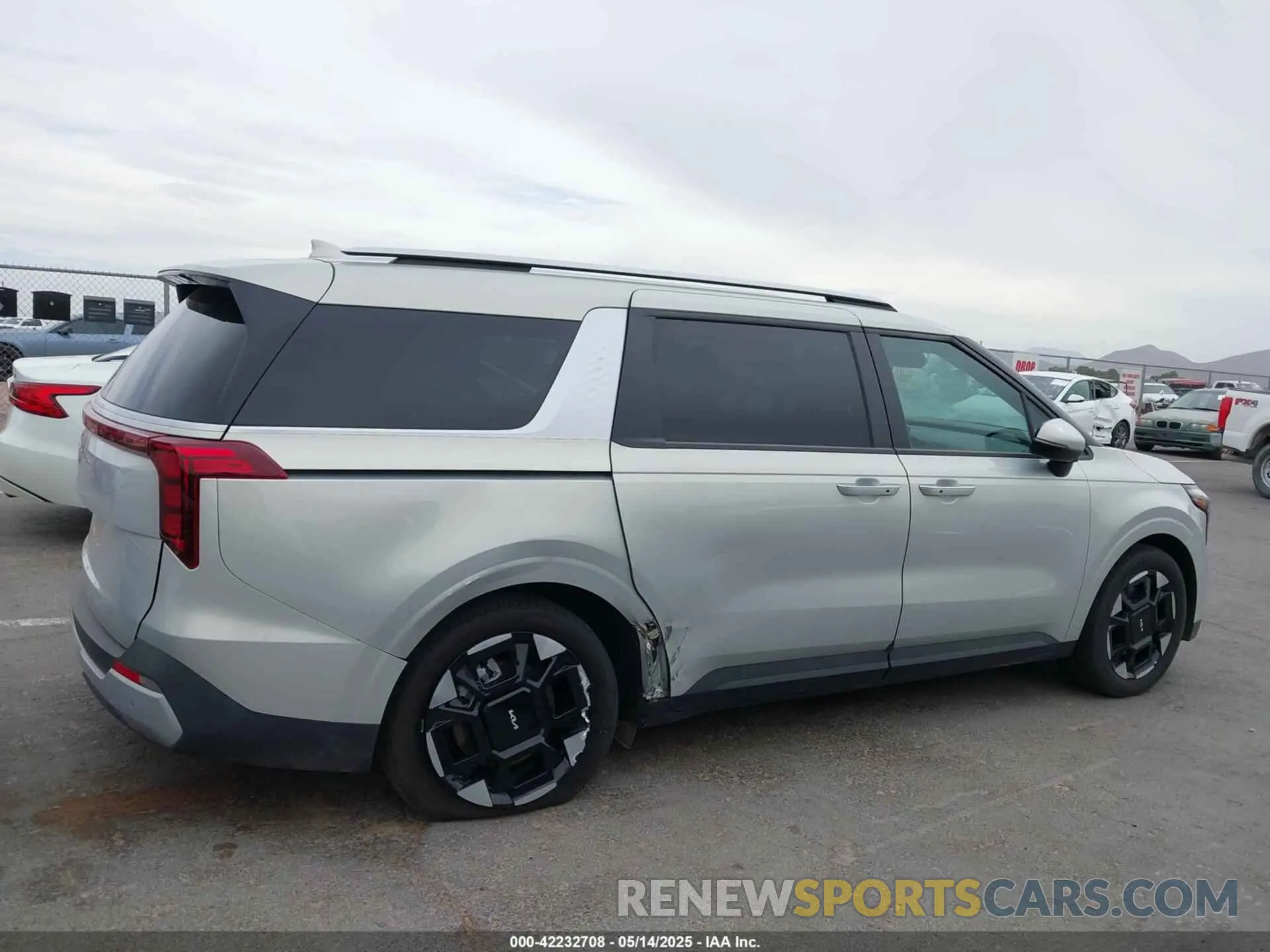 13 Photograph of a damaged car KNDNC5K34S6455967 KIA CARNIVAL MPV 2025
