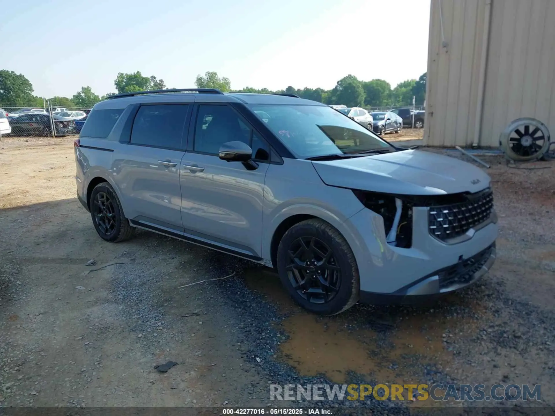 1 Photograph of a damaged car KNDNE5K37S6518943 KIA CARNIVAL MPV 2025