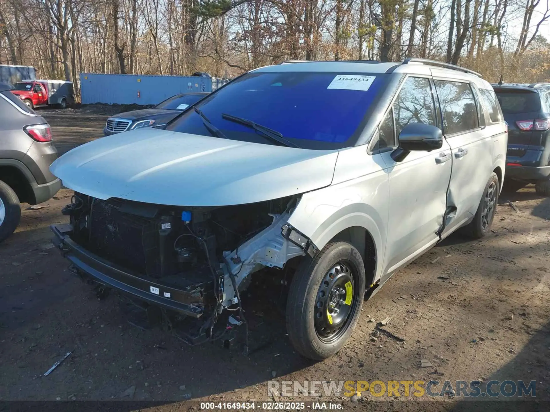 2 Photograph of a damaged car KNDNE5K39S6479692 KIA CARNIVAL MPV 2025