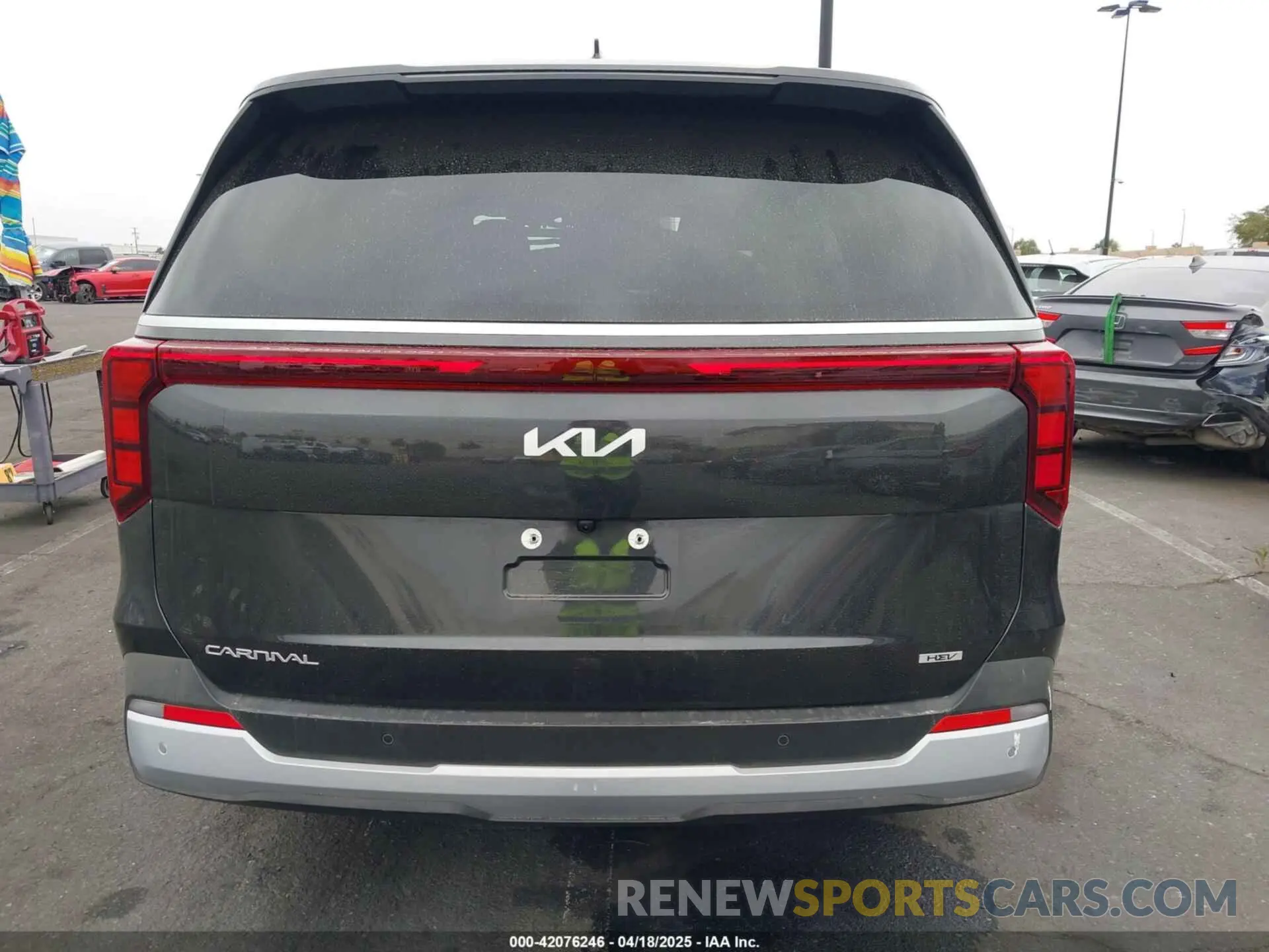 16 Photograph of a damaged car KNDNB5KAXS6049614 KIA CARNIVAL MPV HYBRID 2025