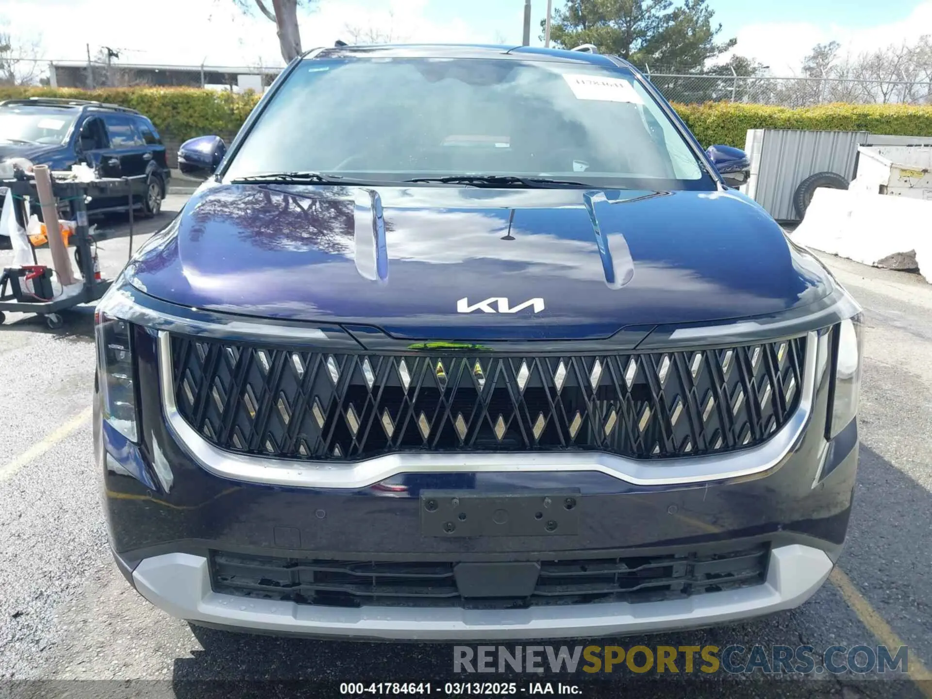 12 Photograph of a damaged car KNDNC5KA1S6032701 KIA CARNIVAL MPV HYBRID 2025