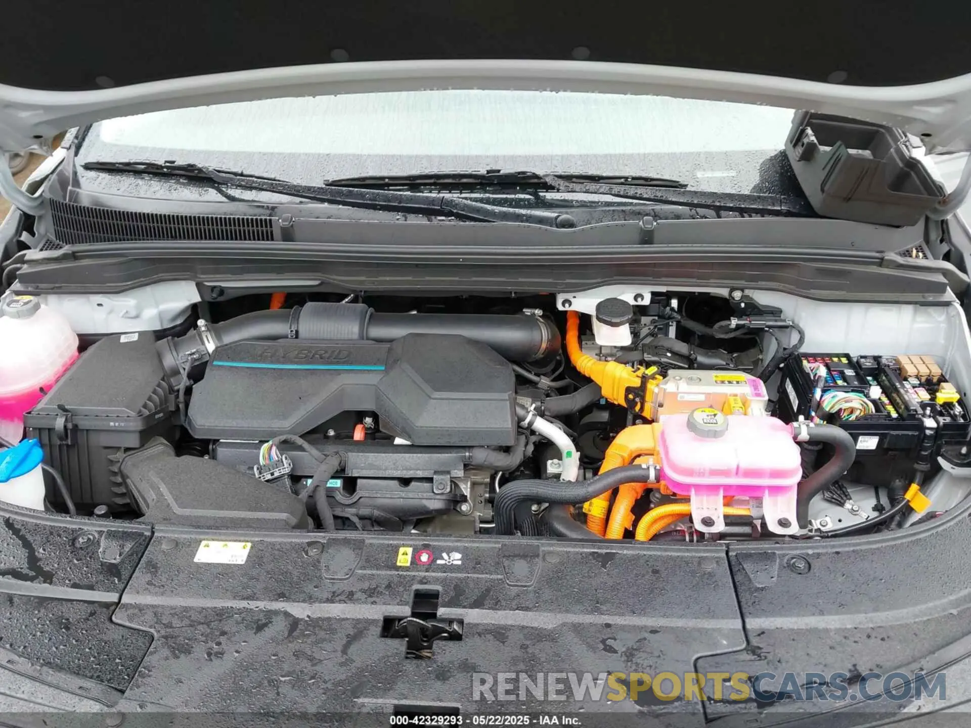 10 Photograph of a damaged car KNDNC5KA4S6030537 KIA CARNIVAL MPV HYBRID 2025
