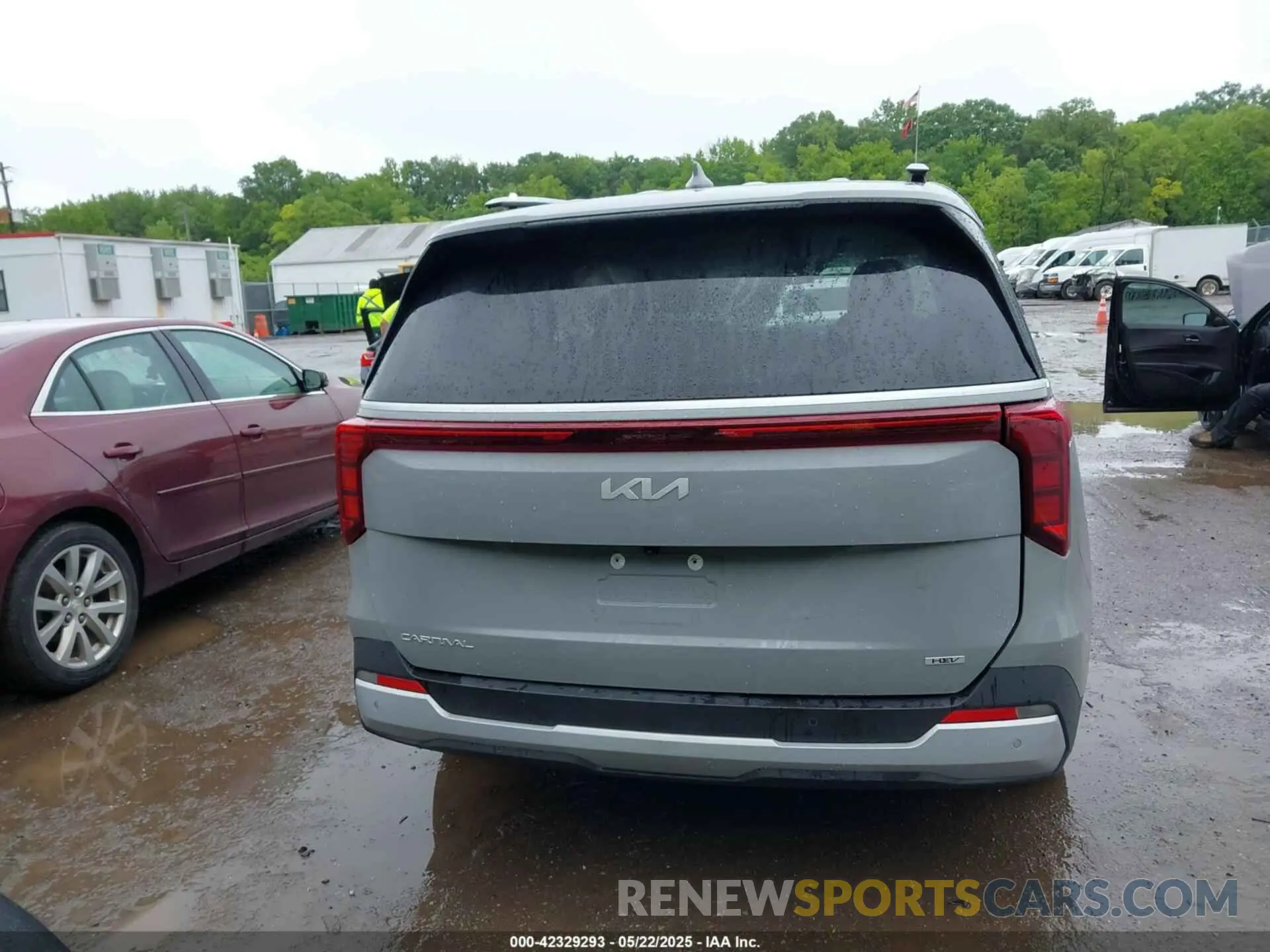 16 Photograph of a damaged car KNDNC5KA4S6030537 KIA CARNIVAL MPV HYBRID 2025
