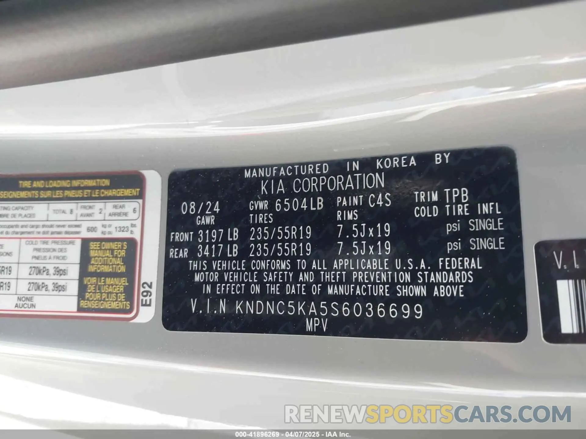 9 Photograph of a damaged car KNDNC5KA5S6036699 KIA CARNIVAL MPV HYBRID 2025