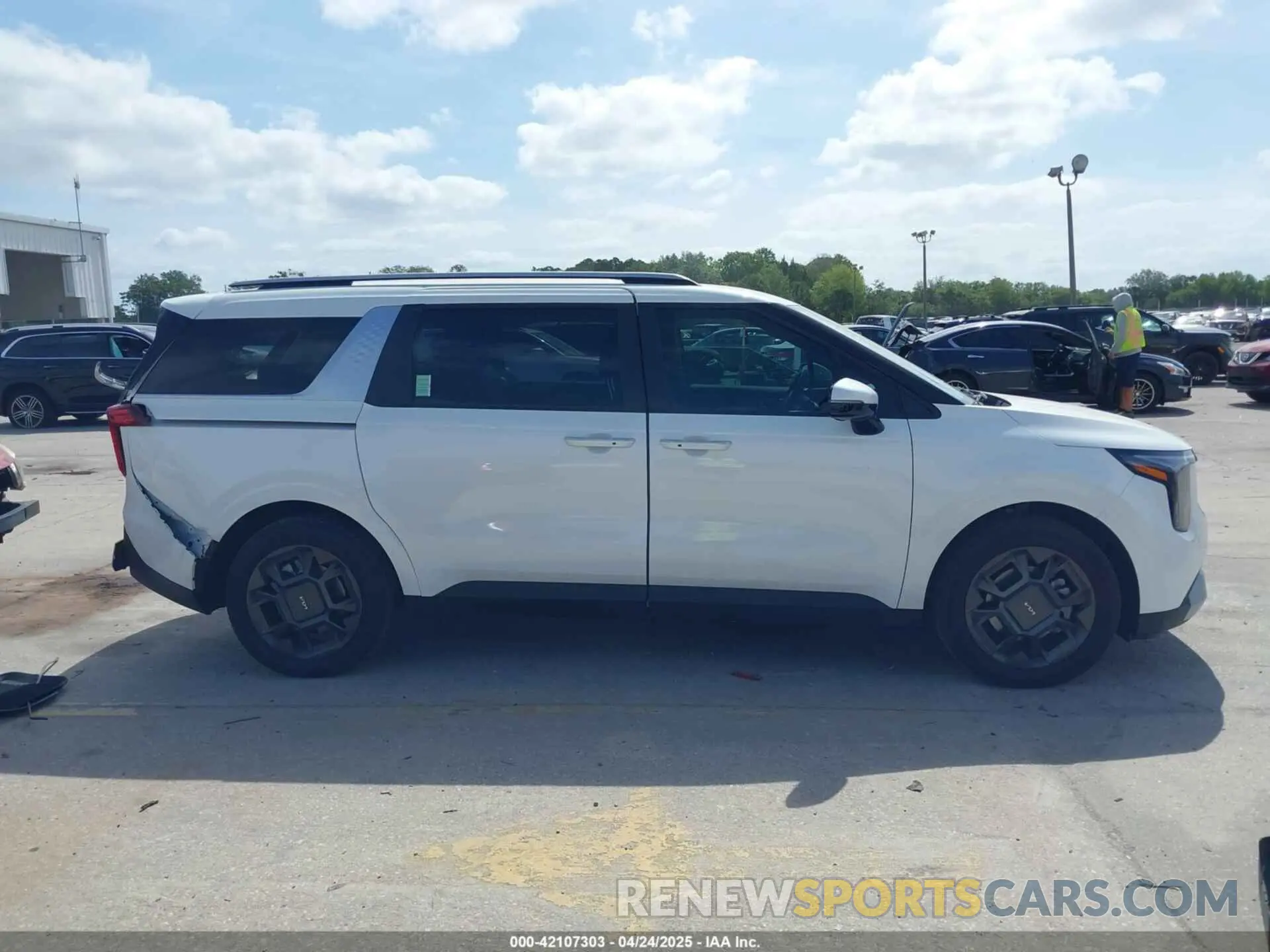 13 Photograph of a damaged car KNDNC5KA7S6051947 KIA CARNIVAL MPV HYBRID 2025