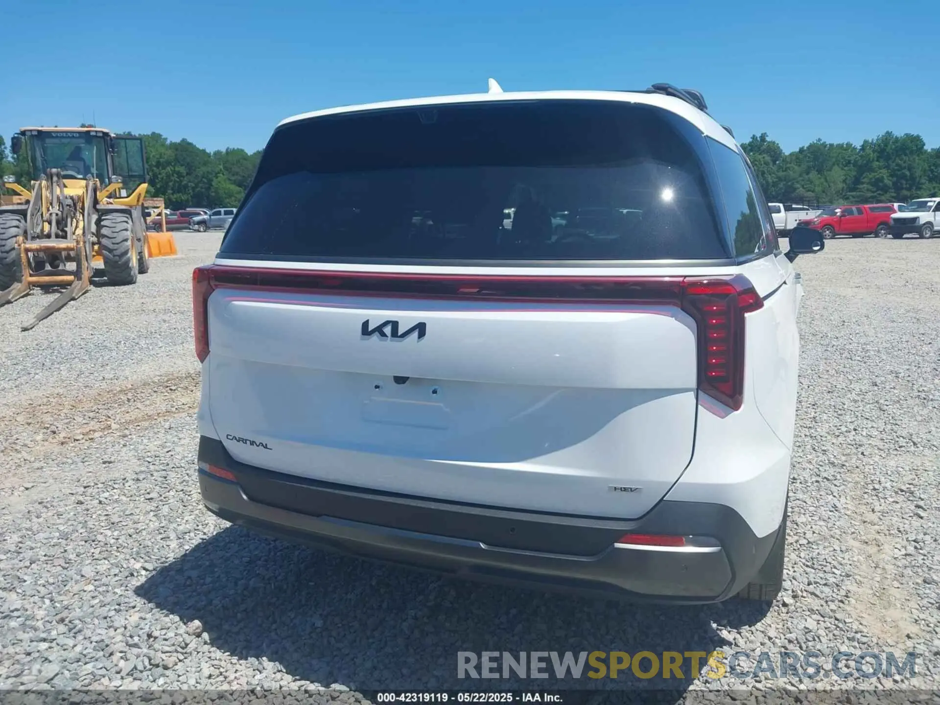 16 Photograph of a damaged car KNDNE5KA2S6066592 KIA CARNIVAL MPV HYBRID 2025