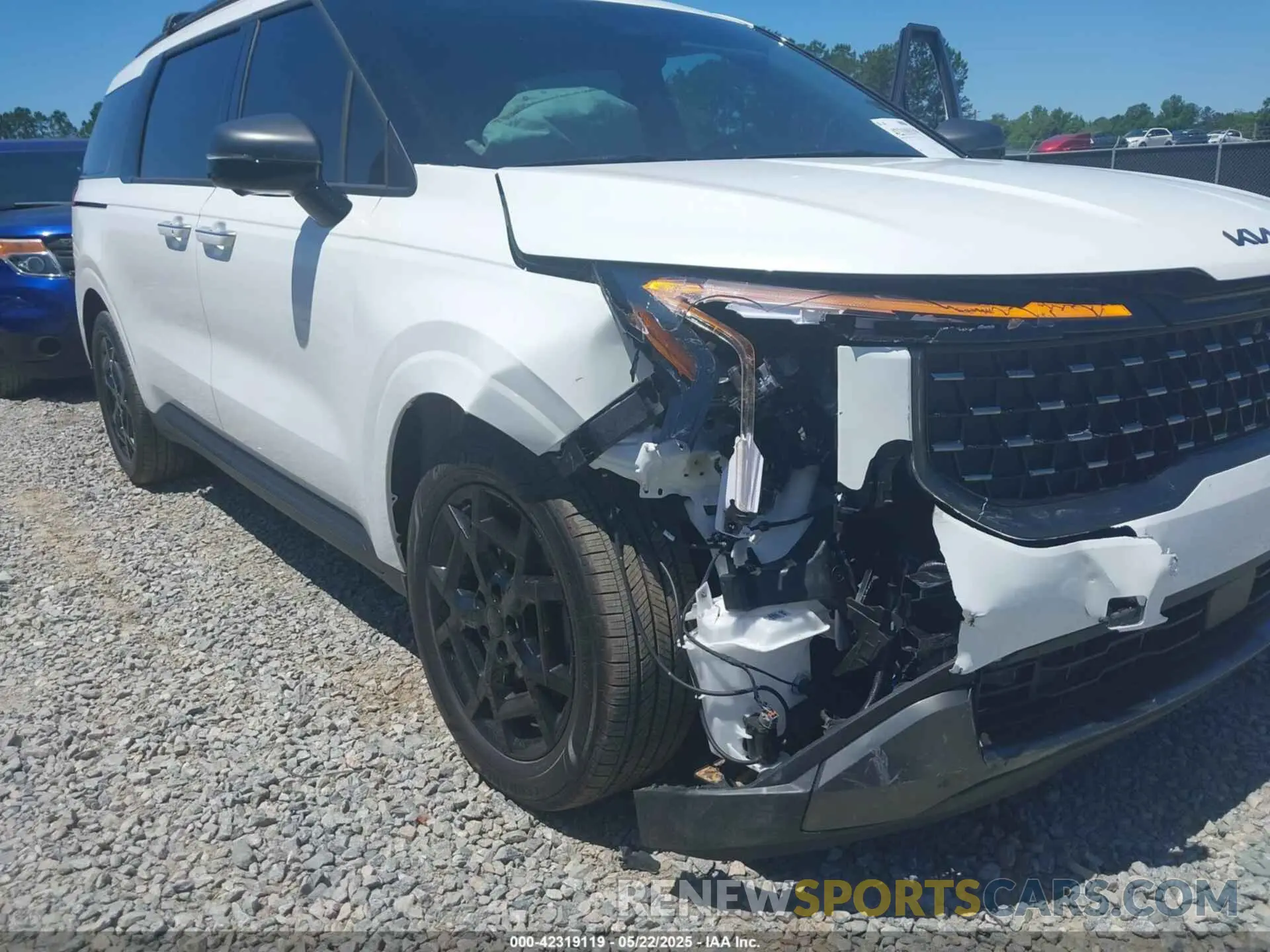 6 Photograph of a damaged car KNDNE5KA2S6066592 KIA CARNIVAL MPV HYBRID 2025