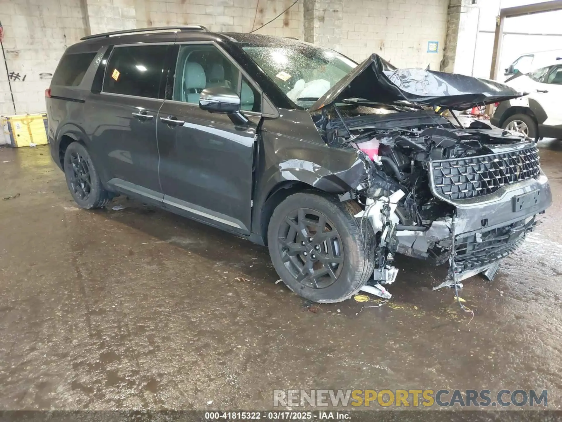 1 Photograph of a damaged car KNDNE5KA4S6033593 KIA CARNIVAL MPV HYBRID 2025
