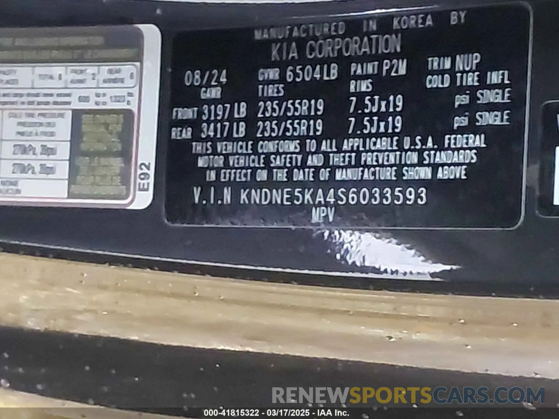 9 Photograph of a damaged car KNDNE5KA4S6033593 KIA CARNIVAL MPV HYBRID 2025