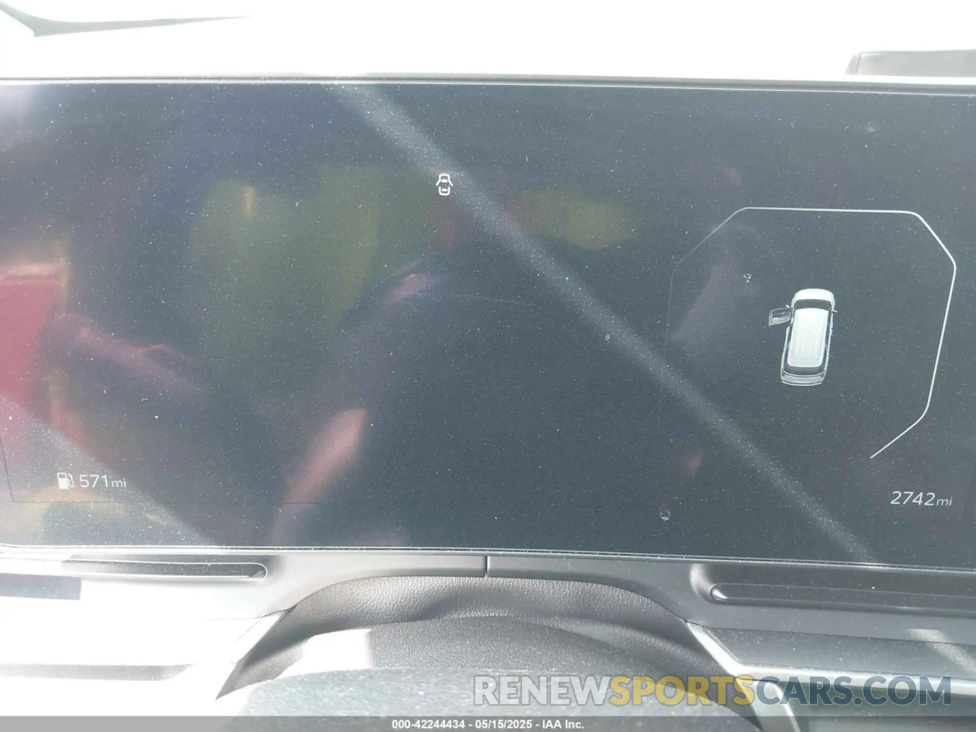 7 Photograph of a damaged car KNDNE5KA8S6042829 KIA CARNIVAL MPV HYBRID 2025