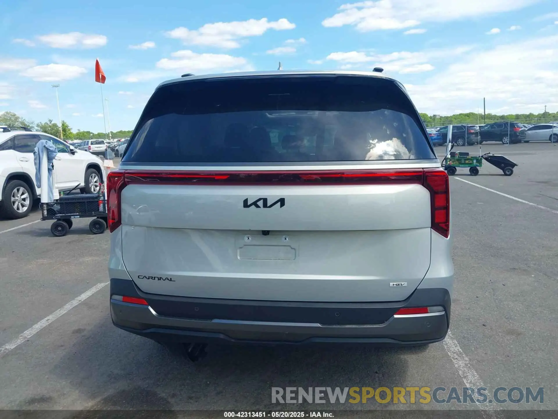 15 Photograph of a damaged car KNDNE5KA9S6030950 KIA CARNIVAL MPV HYBRID 2025