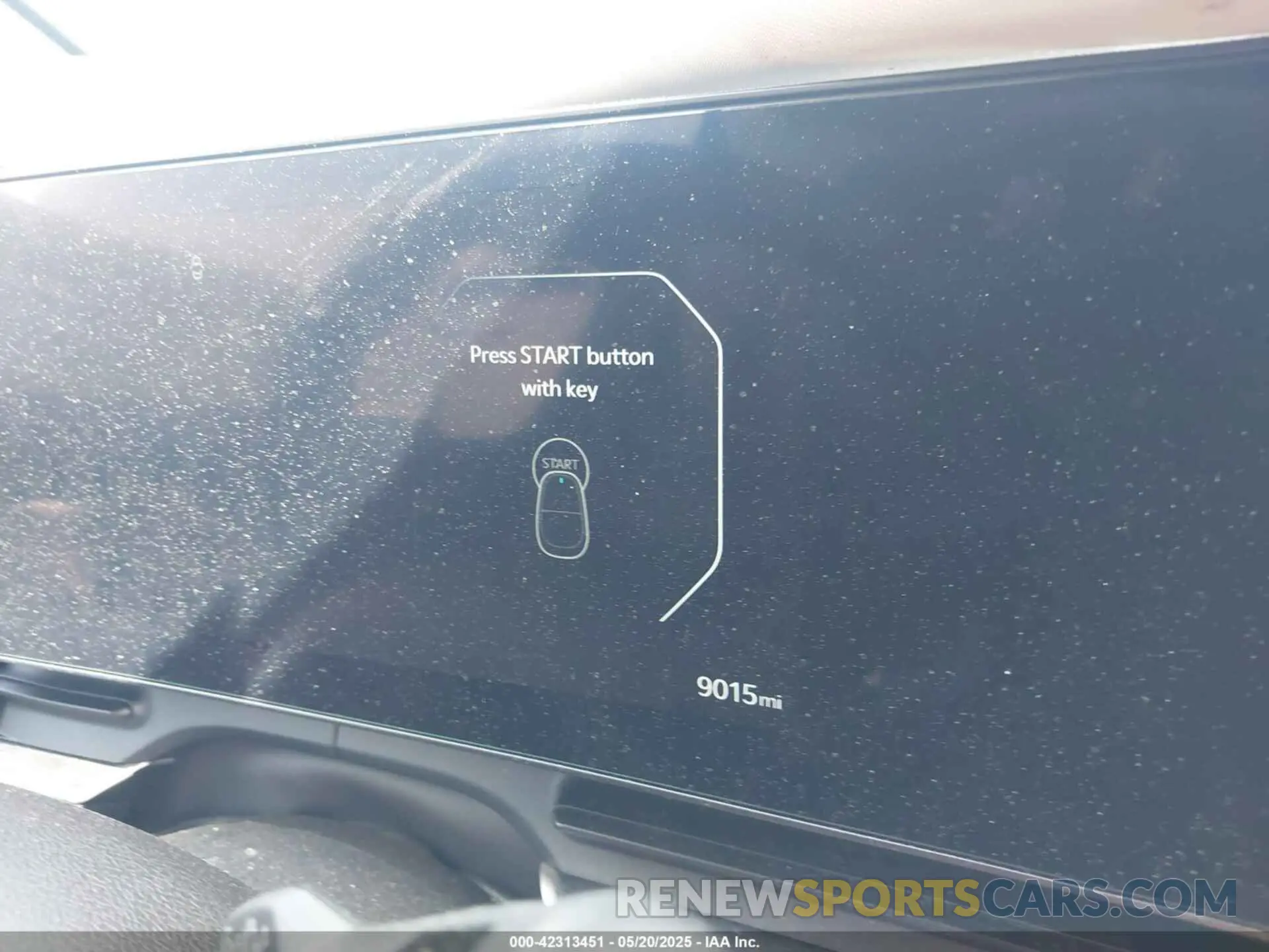 7 Photograph of a damaged car KNDNE5KA9S6030950 KIA CARNIVAL MPV HYBRID 2025