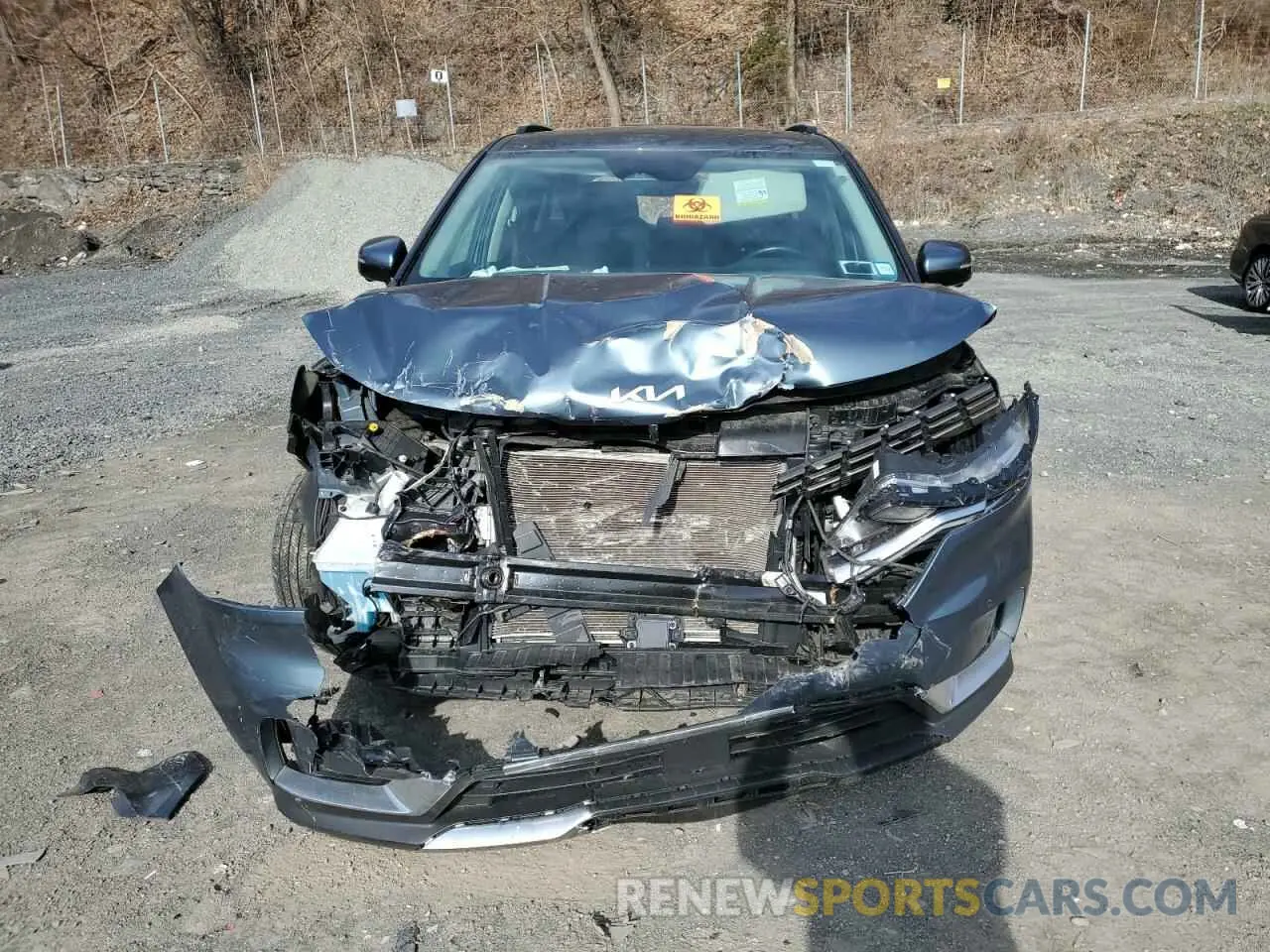 5 Photograph of a damaged car KNDNE5H36N6082386 KIA CARNIVAL S 2022