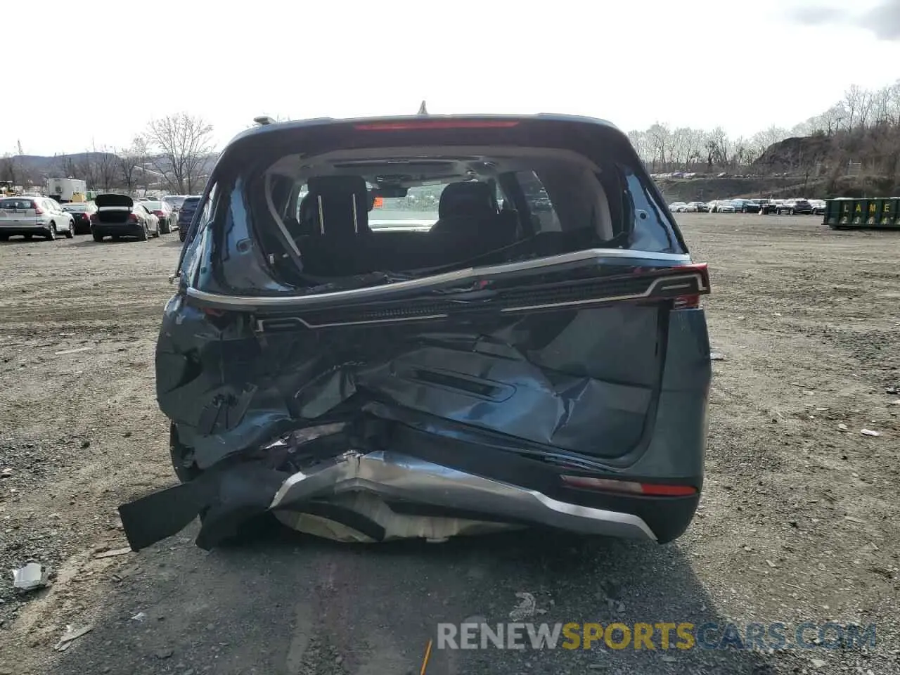 6 Photograph of a damaged car KNDNE5H36N6082386 KIA CARNIVAL S 2022