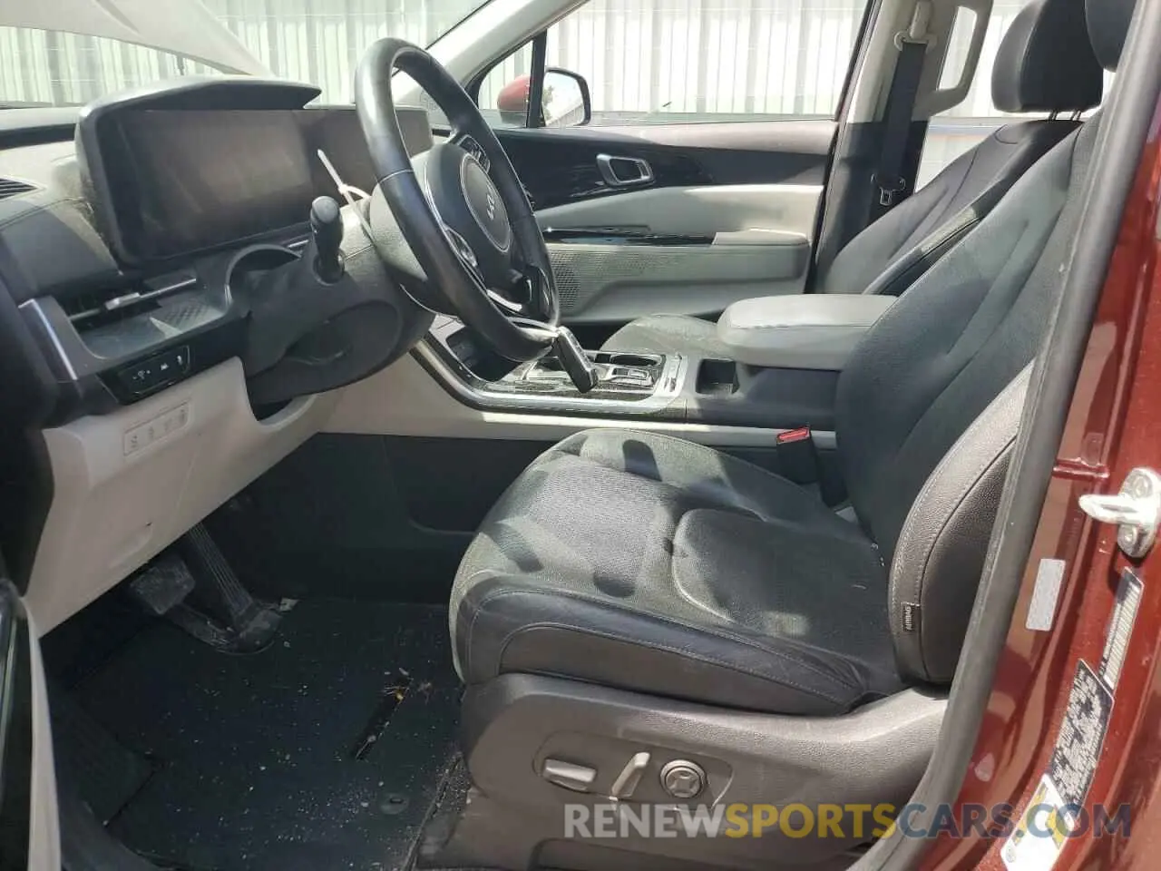 7 Photograph of a damaged car KNDNE5H3XN6090894 KIA CARNIVAL S 2022