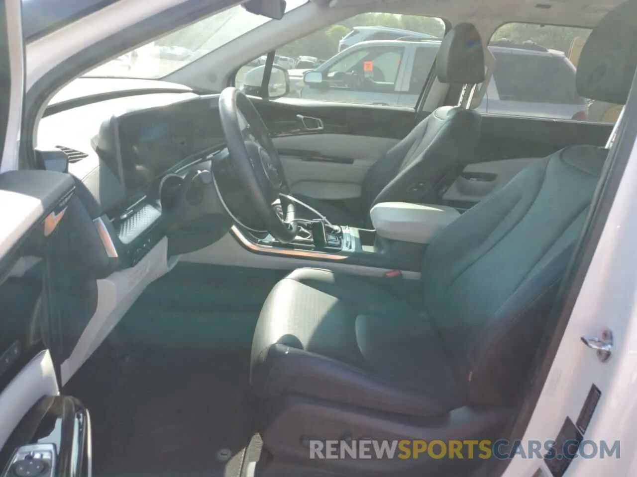 7 Photograph of a damaged car KNDNE5H38P6225759 KIA CARNIVAL S 2023
