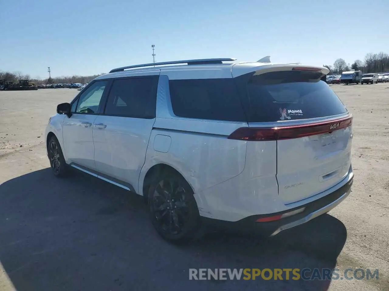 2 Photograph of a damaged car KNDNE5H30R6370054 KIA CARNIVAL S 2024
