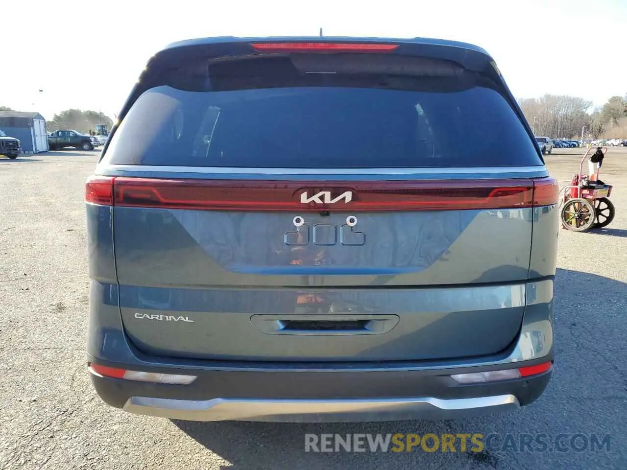 6 Photograph of a damaged car KNDNE5H32R6324421 KIA CARNIVAL S 2024