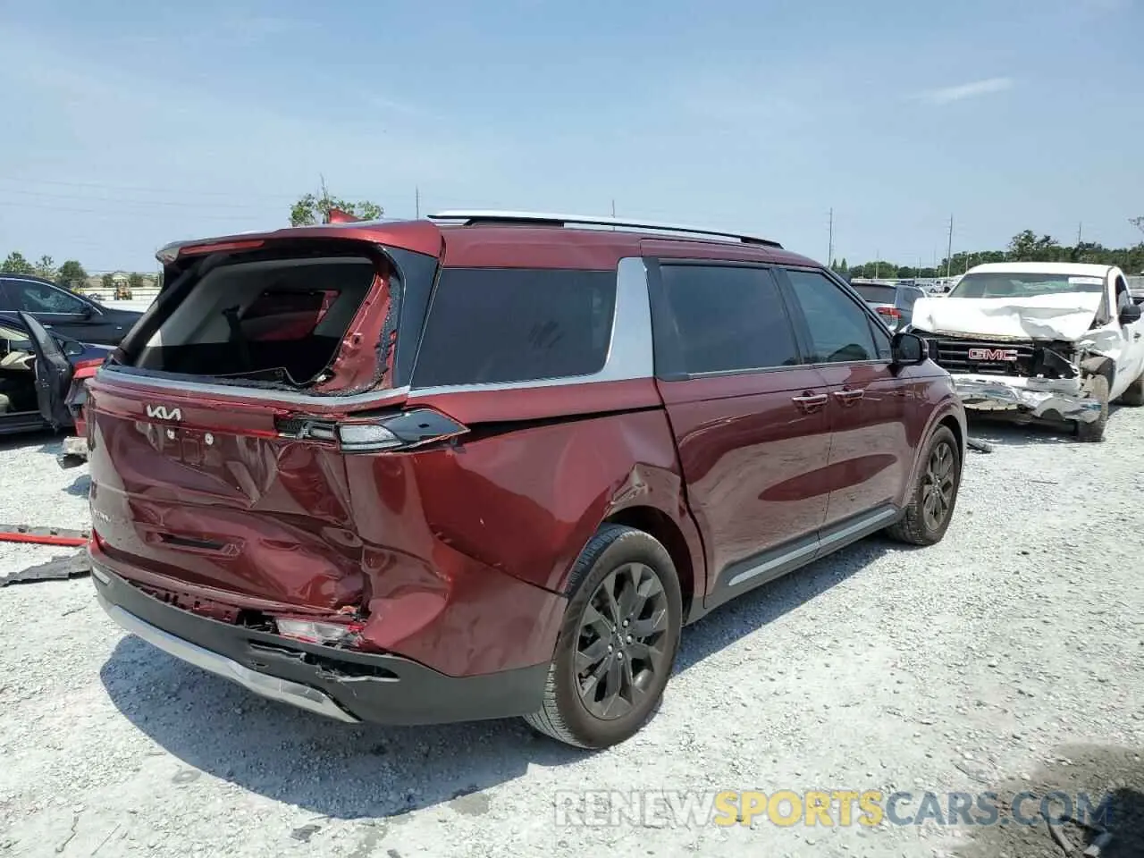 3 Photograph of a damaged car KNDNE5H38R6397048 KIA CARNIVAL S 2024